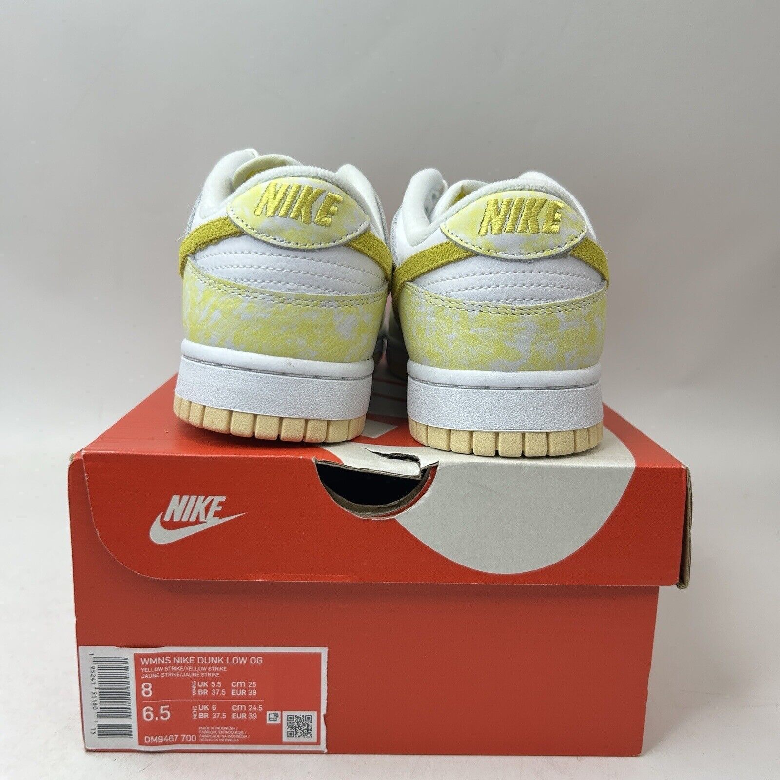 Nike Nike Dunk Low WMNS OG “Yellow Strike” 2024 Size US 8 / IT 38 - 4 Thumbnail