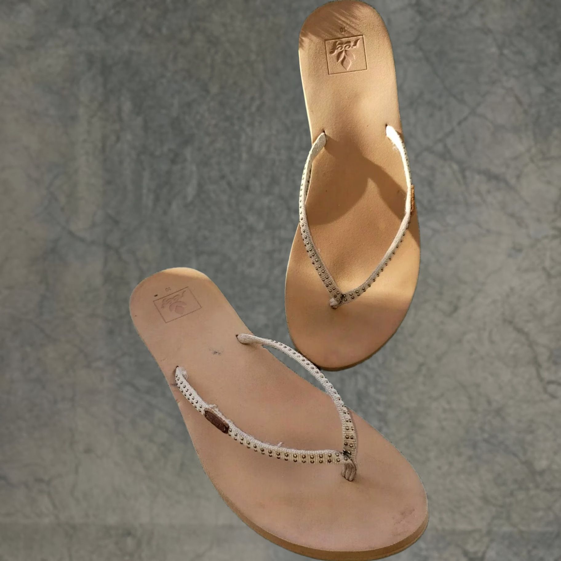 REEF Reef Women's Flip Flops US 10 Brown Bottoms With Formed Arch Synthetic Straps Sandal Womens Size 32" / US 10 / IT 46 - 1 Thumbnail