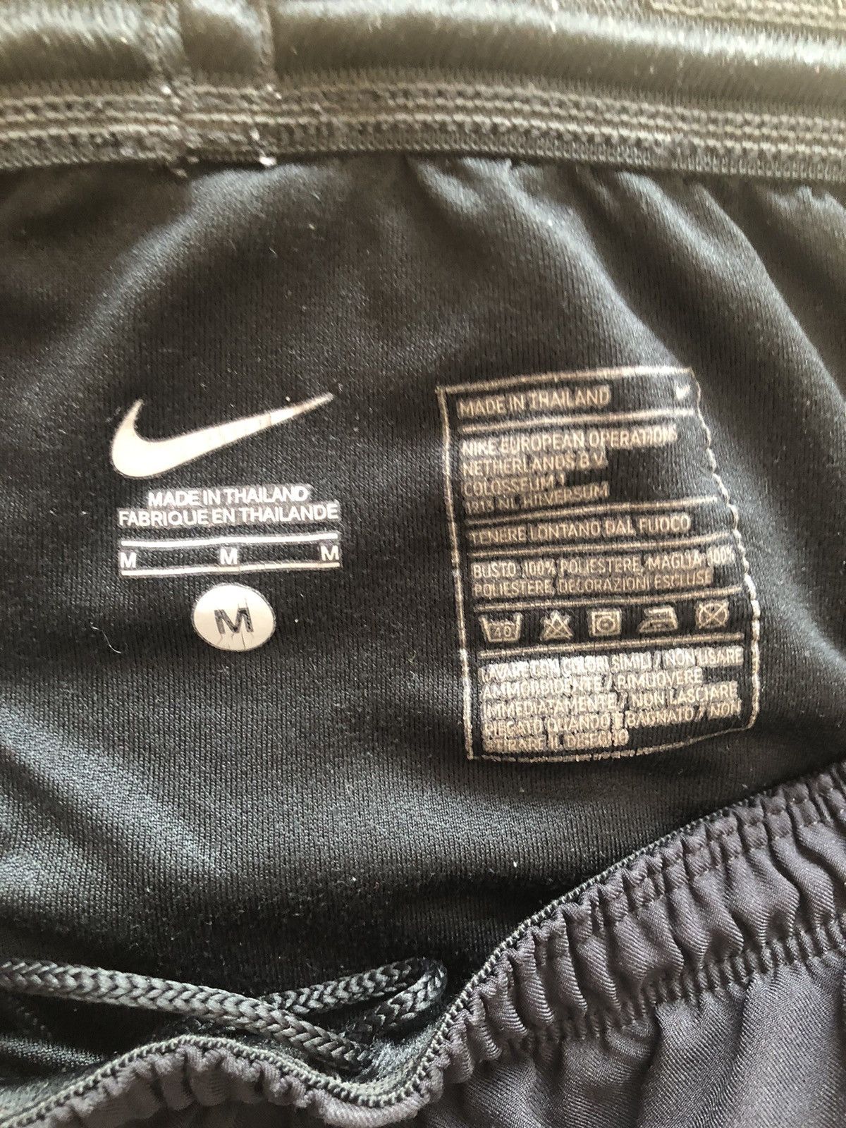 Nike NIKE JUVENTUS FC FOOTBALL SOCCER SPORT RUNNING SHORTS Size US 33 - 5 Thumbnail