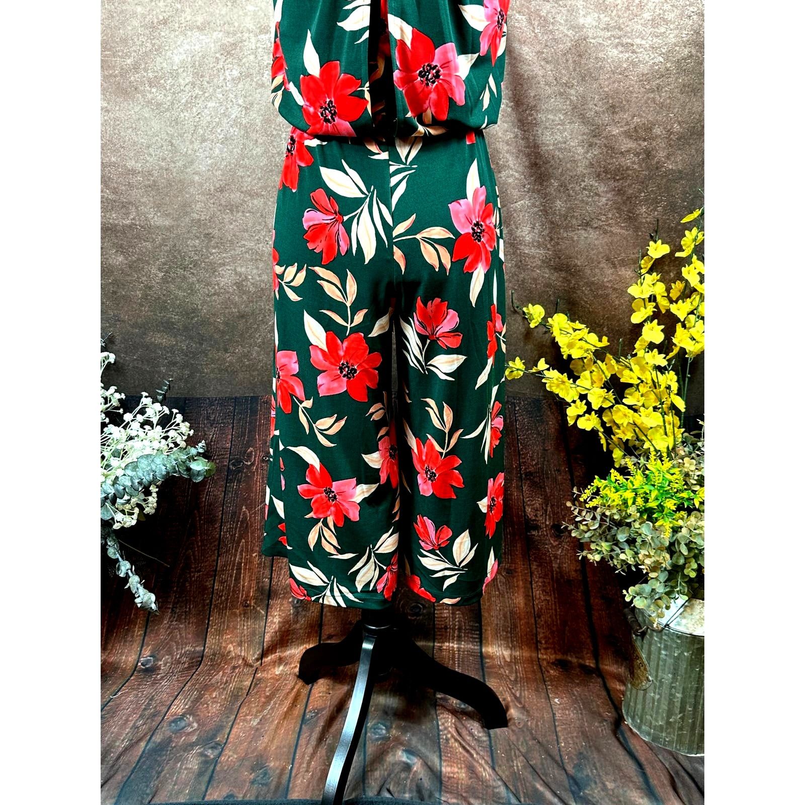 MAGGY LONDON Maggy London Floral Halter Neck Crop Jumpsuit Btrgrncrl 4 Size 27" / US 4 / IT 40 - 11 Thumbnail