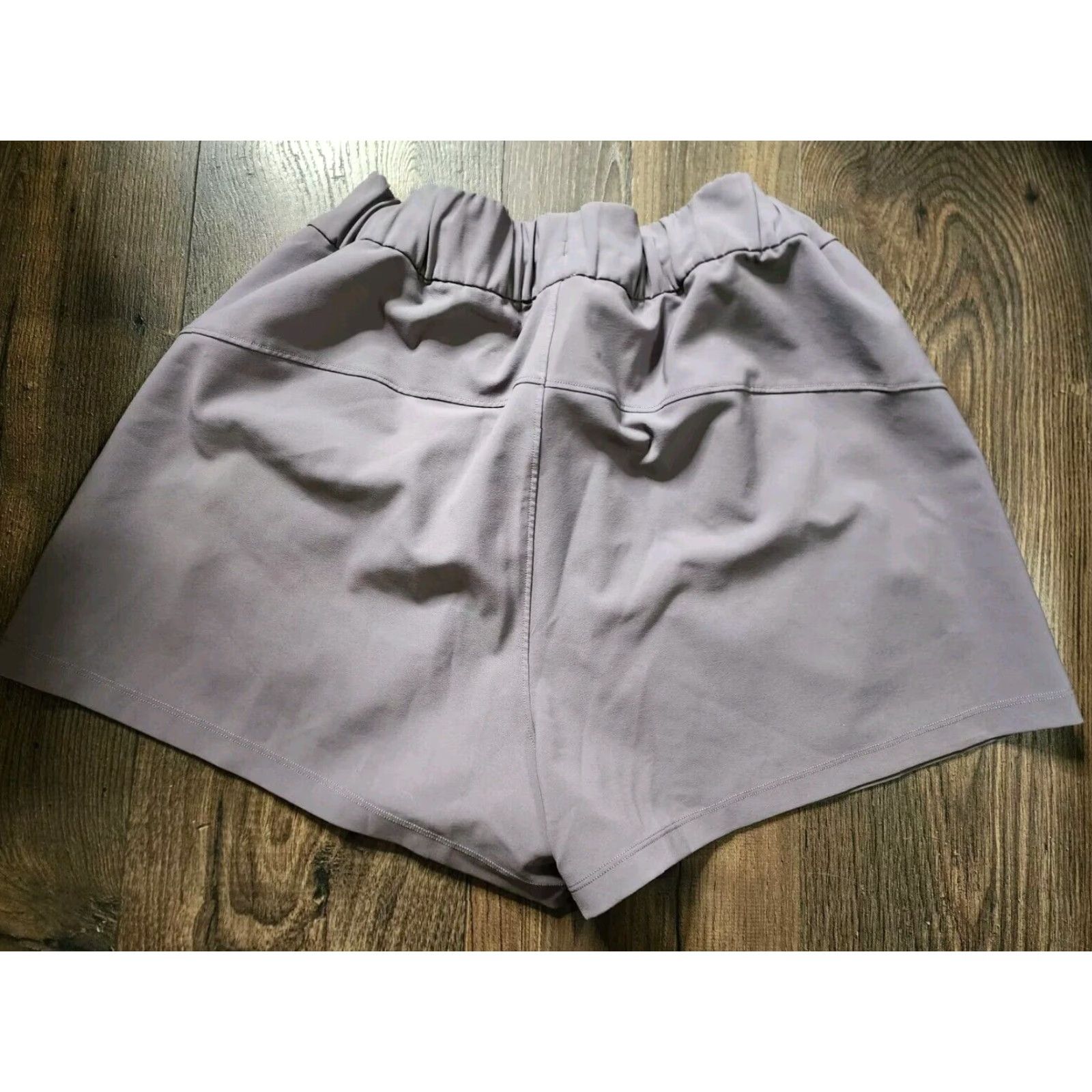 Lululemon Lululemon Women's Athletic Shorts Gray On The Fly 12 Drawstring Waist Yoga Gym Size 34" / US 12 / IT 48 - 4 Thumbnail