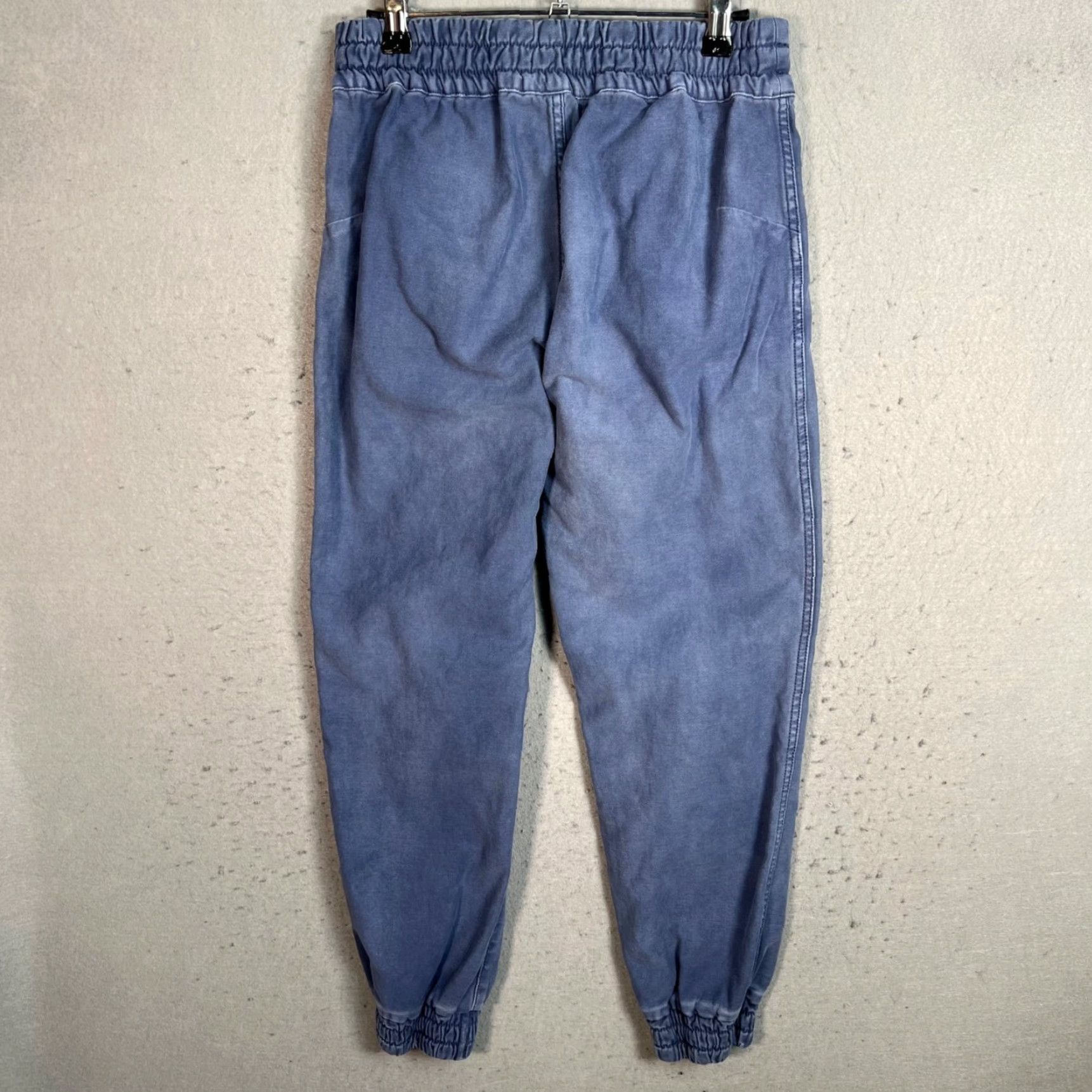 TNA VINTAGE Aritzia Tna Jogger Pants Womens Adult Size 4 Blue Cotton Elastic Waistband Size 27" / US 4 / IT 40 - 2 Thumbnail