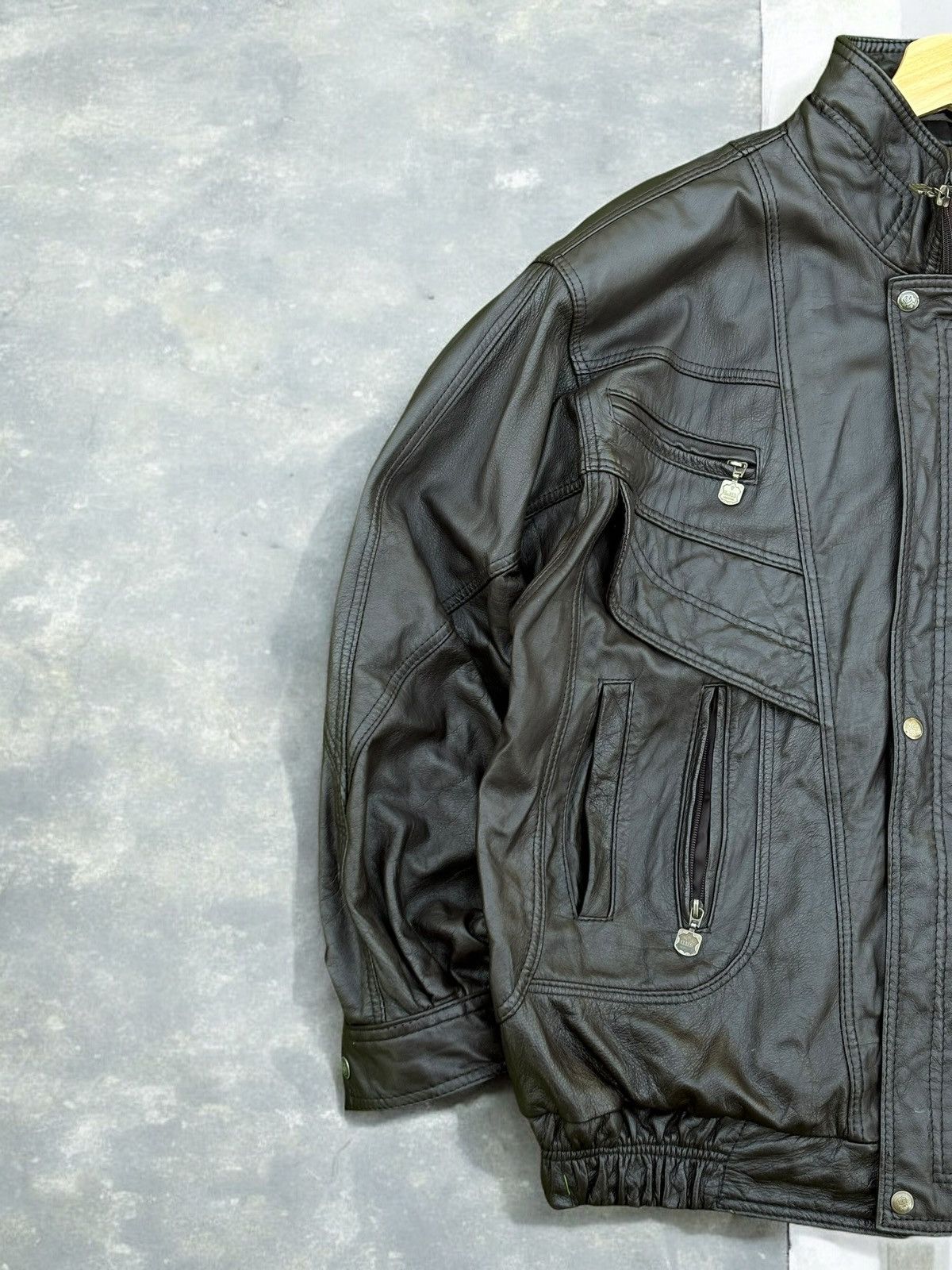 Japanese Brand × Leather × Vintage Vintage Zipper Up Leather Jacket vintage 90’ Size US L / EU 52-54 / 3 - 4 Thumbnail