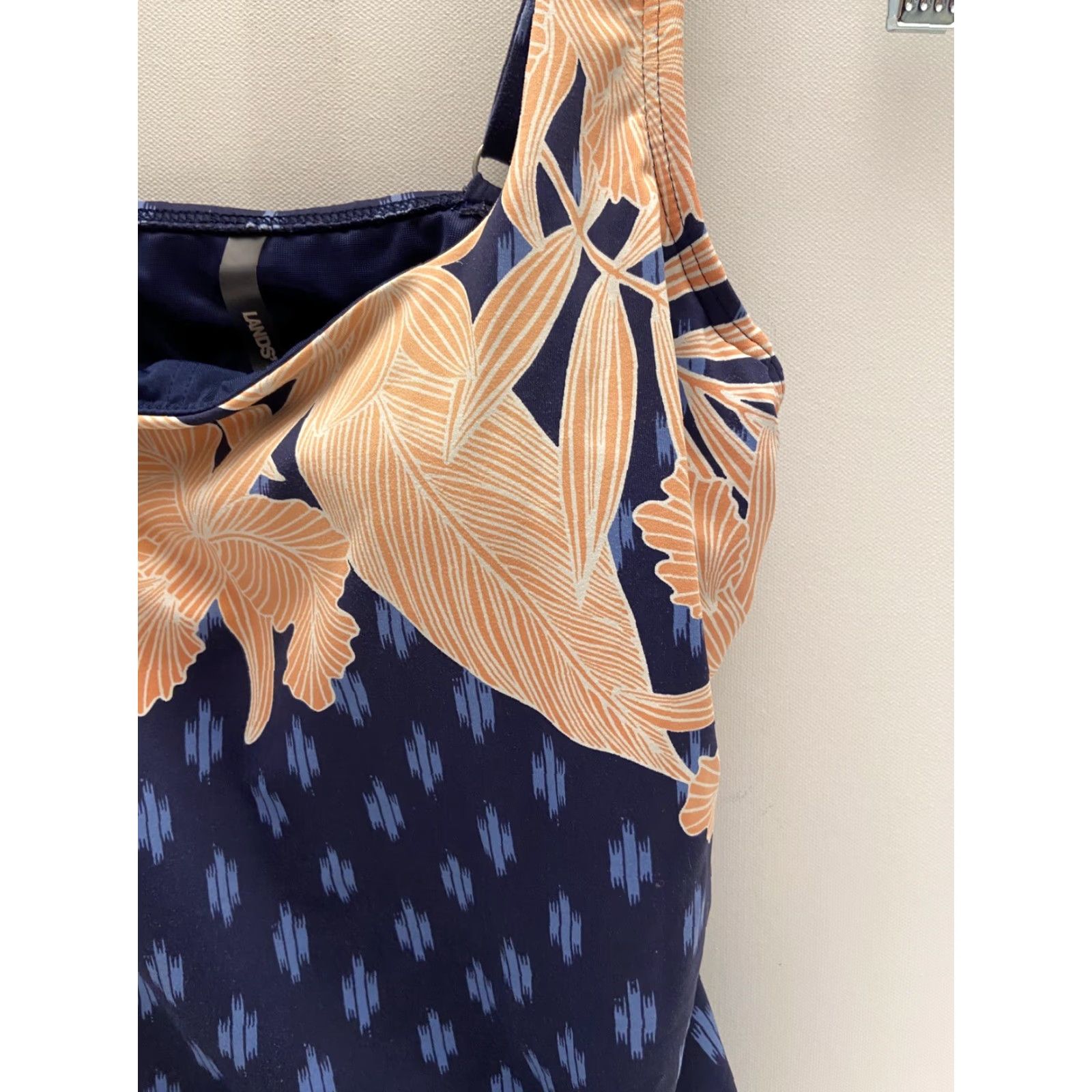 Lands' End VINTAGE Lands' End Tankini Top Women 4 Swimwear Orange Blue Tanks/Swim Top Womens 4 Orange 90s/2000s Size S / US 4 / IT 40 - 4 Thumbnail