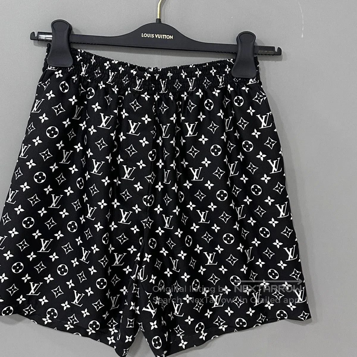 Louis Vuitton Louis Vuitton Black Monogram Skirt. Size 35" - 2 Thumbnail