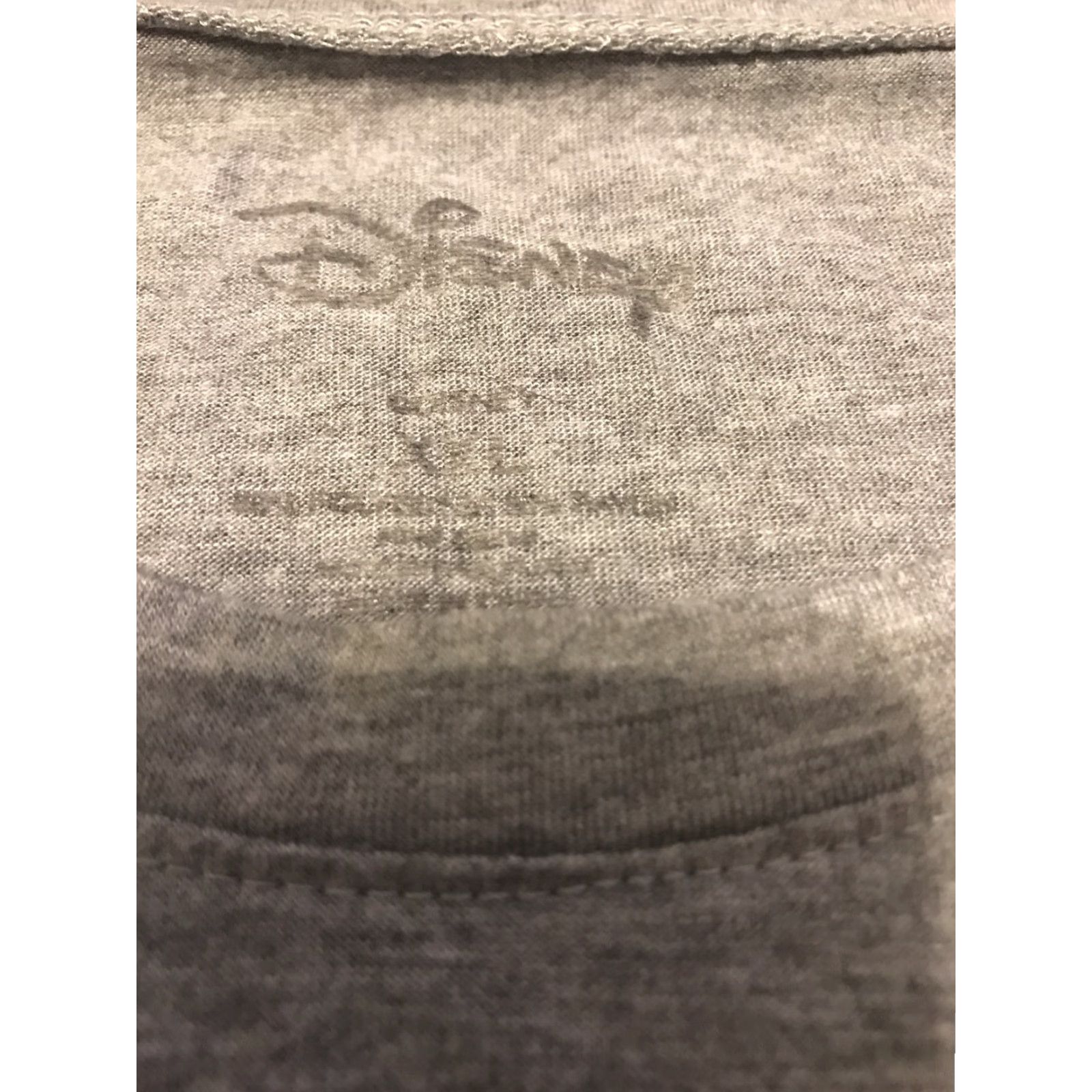 Disney VINTAGE Disney Minnie Mouse T Shirt Gray XXL Women Breast Bow Sequin Love Shirt Size XXL / US 16-18 / IT 52-54 - 2 Thumbnail