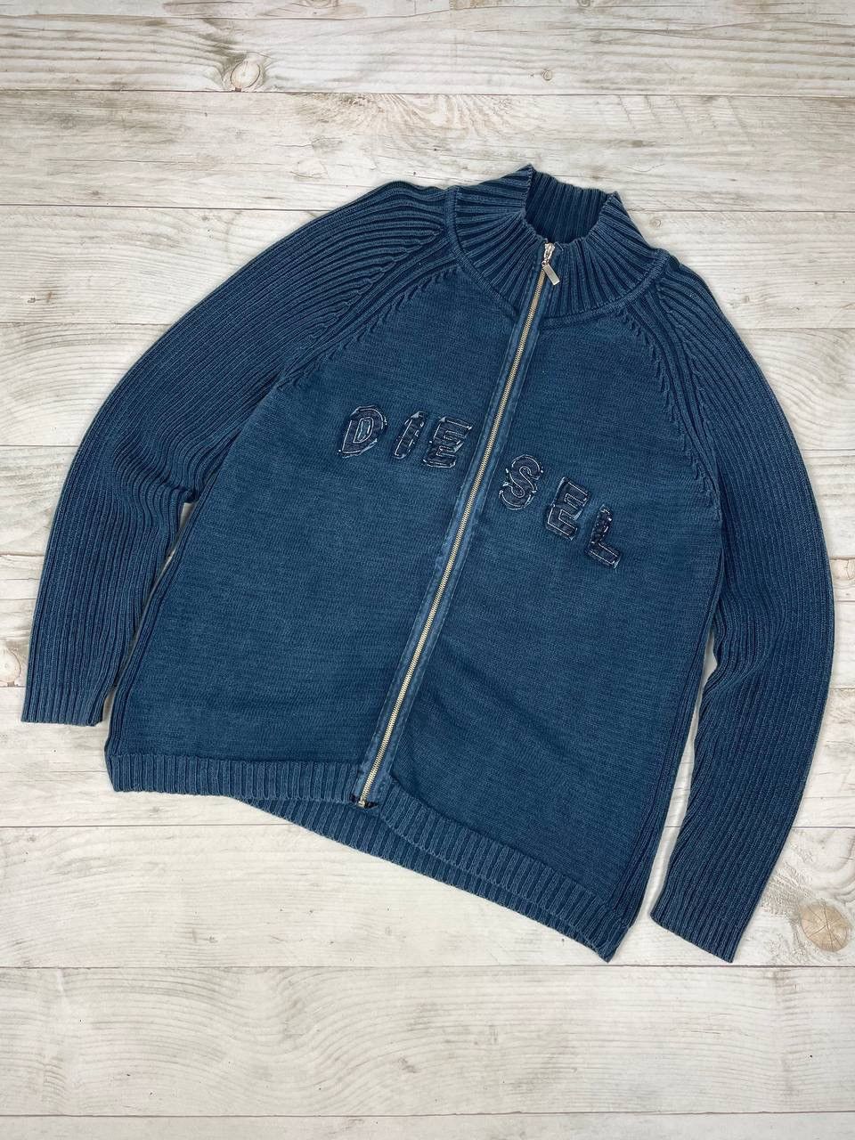 image of Avant Garde x Diesel Vintage Diesel Sweater Knit Big Logo Faded Full Zip 90's in Blue (Size Large)