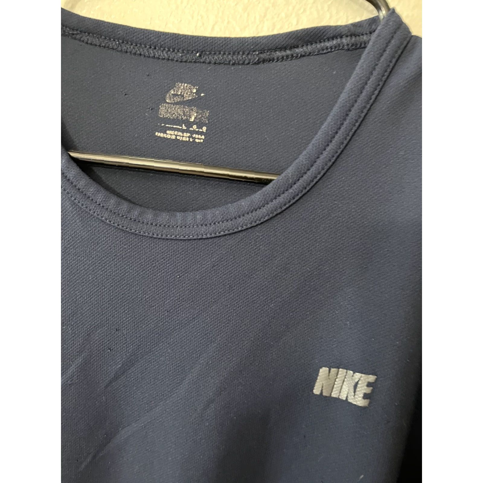 Nike Nike Training Mens Large Crew Long Sleeve Top Nike Sideline UV Shirt Pullover Crew Neck 100% Polyester Regular Blue Navy Football Sports Training Size US L / EU 52-54 / 3 - 3 Thumbnail