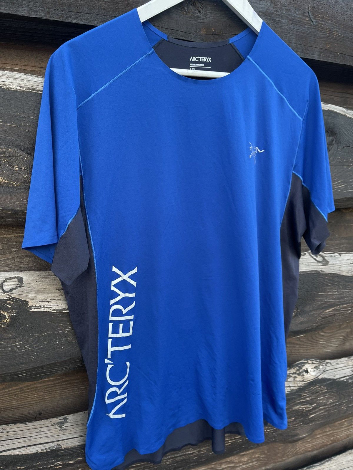 Arc'teryx Arcteryx blue t-shirt big logo jersey Size US L / EU 52-54 / 3 - 3 Thumbnail