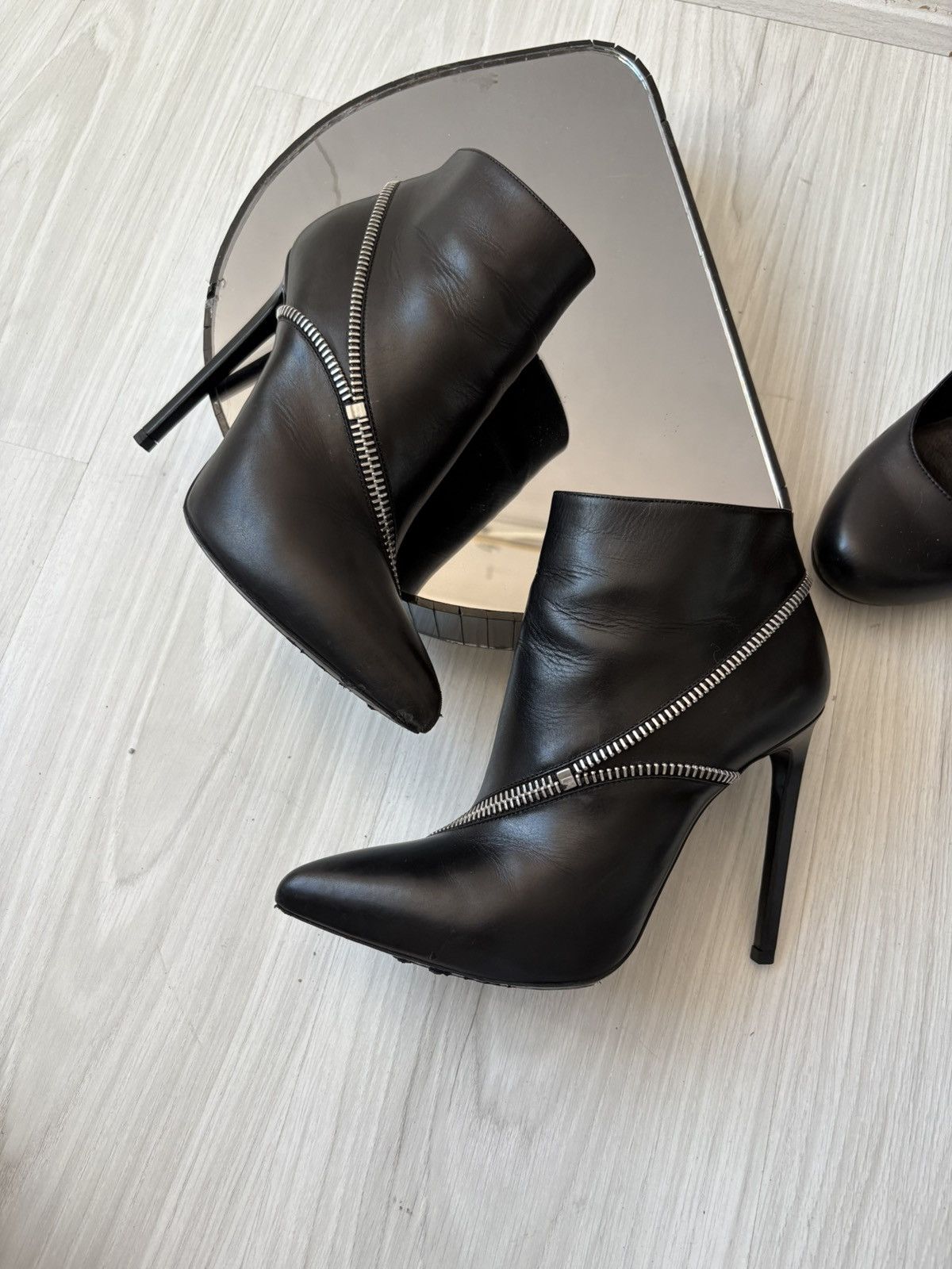 Yves Saint Laurent Yves Saint Laurent boots Size US 6.5 / IT 36.5 - 7 Thumbnail