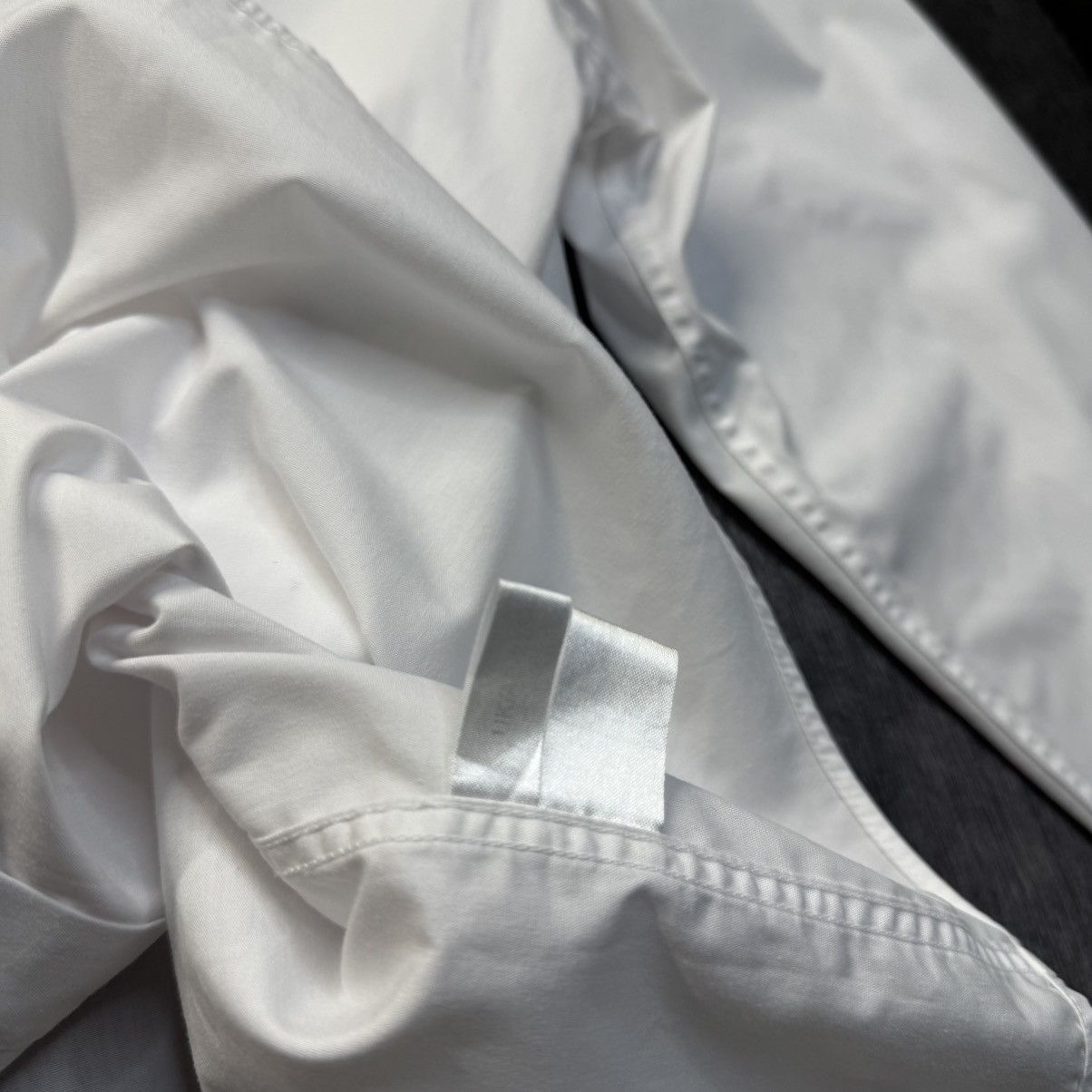Yves Saint Laurent Yves Saint Laurent YSL long sleeve shirt white Size US L / EU 52-54 / 3 - 7 Thumbnail