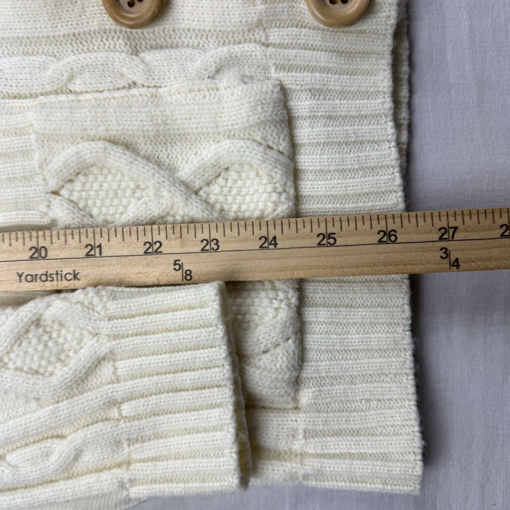 Vogue Vintage British Vogue Wintuk Sweater Adult Medium Ivory Knit 70s 80s Cardigan Size M / US 6-8 / IT 42-44 - 6 Thumbnail