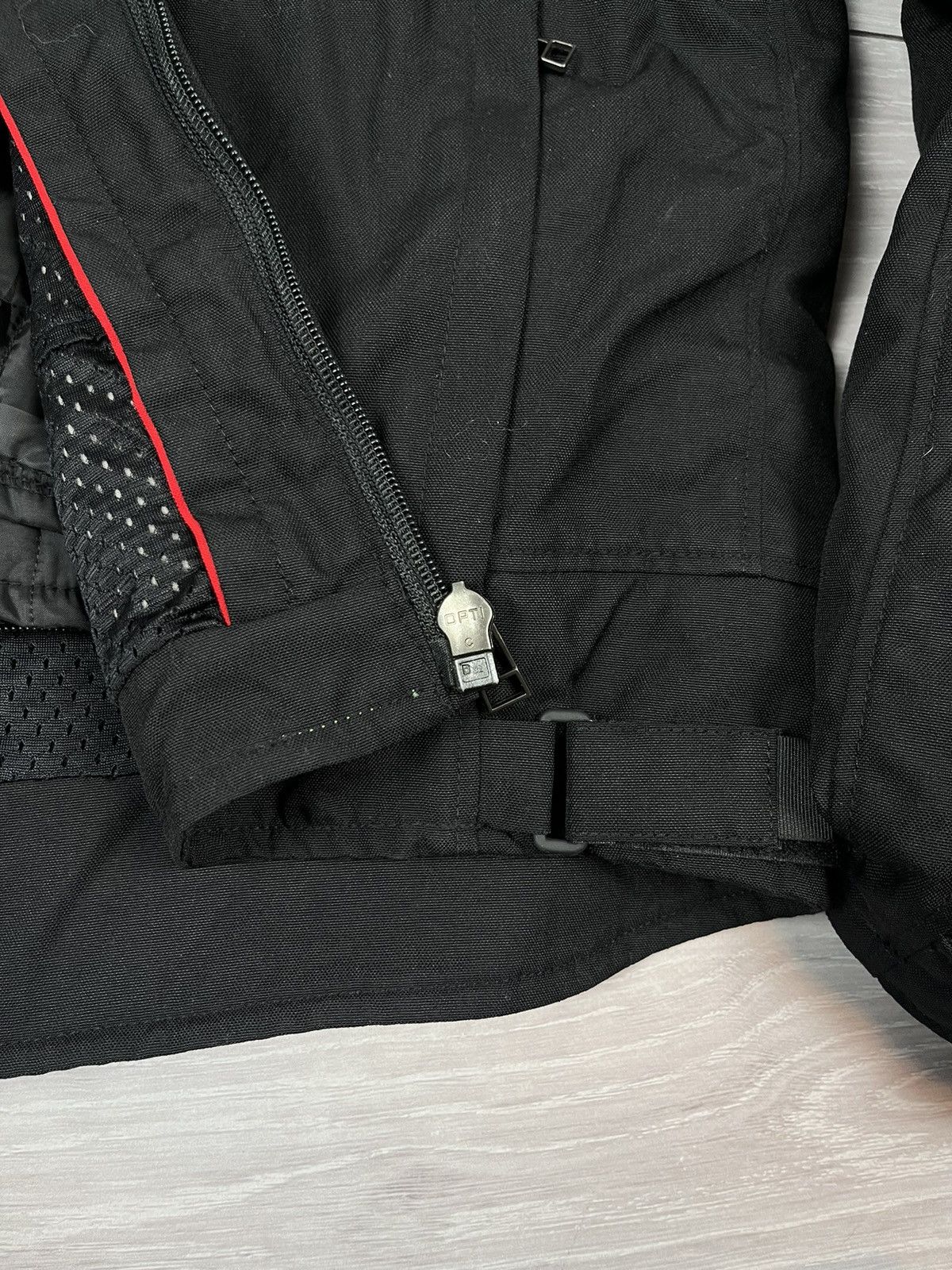 Dainese Dainese Vito Rossi Motorcycle Black Protection Jacket Size US L / EU 52-54 / 3 - 16 Thumbnail
