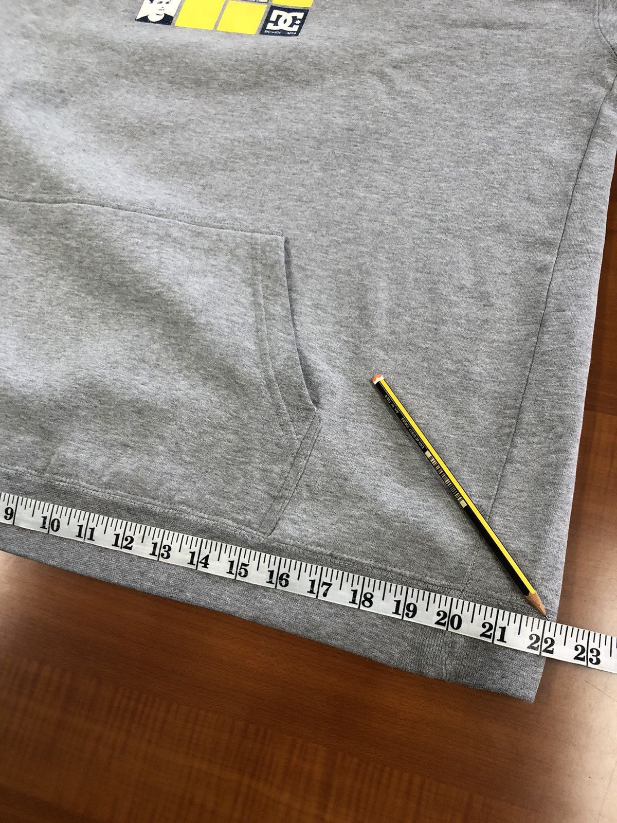 DC DC Shoes Co USA Hoodie Size US XL / EU 56 / 4 - 20 Thumbnail