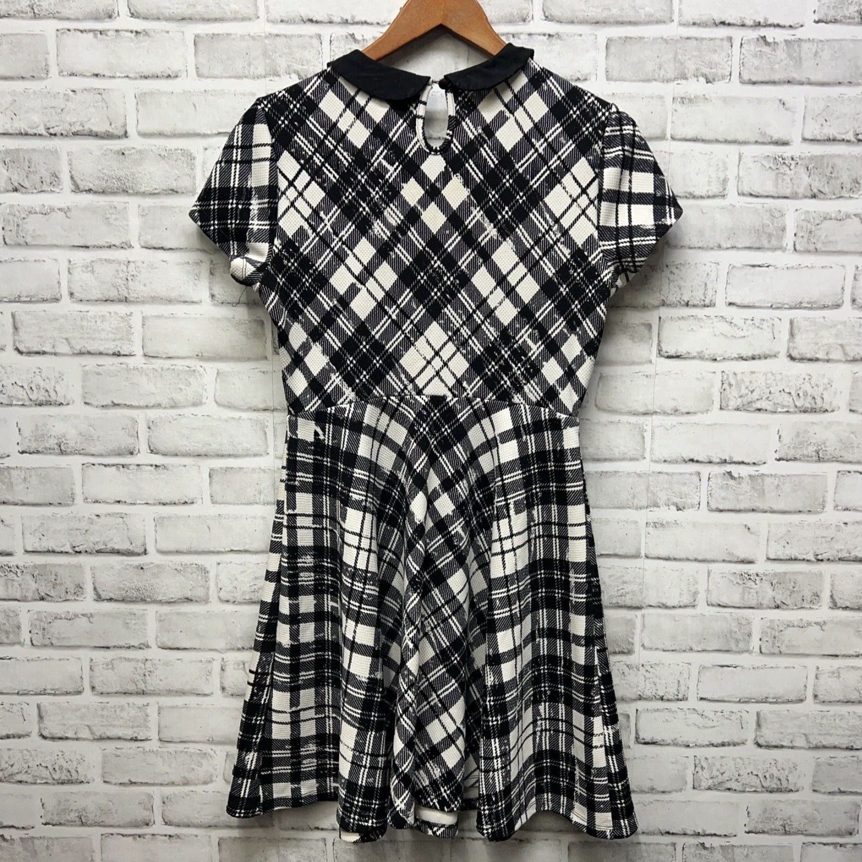 Hot Topic VINTAGE Hot Topic Plaid Dress Womens Medium Black Knee Length Size M / US 6-8 / IT 42-44 - 5 Thumbnail