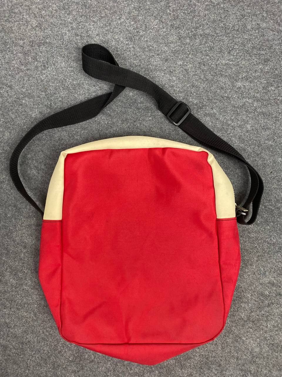 Kangol vintage kangol sling bag waterproof nice design Size ONE SIZE - 4 Thumbnail