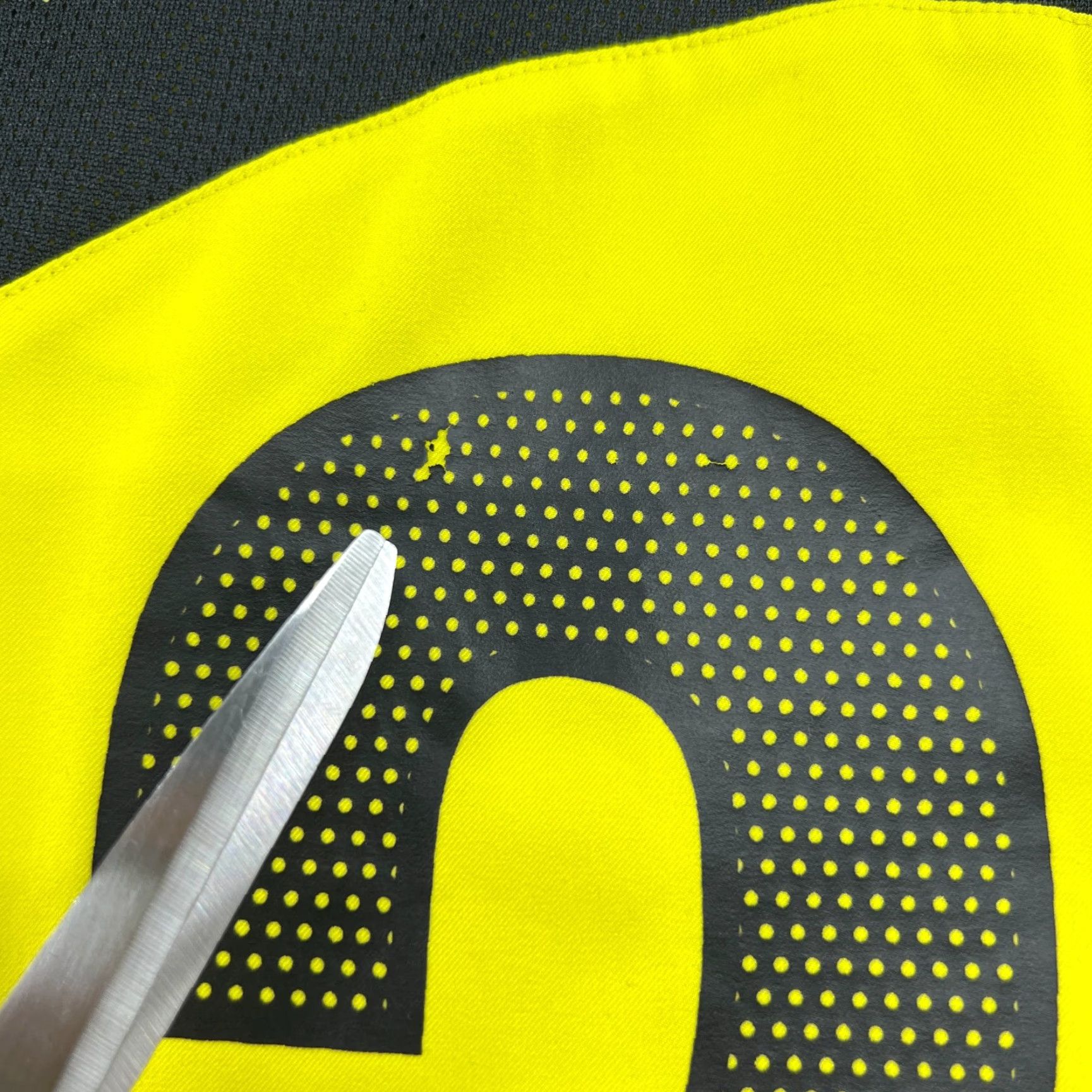 Nike Nike Borussia Dortmund 2004 2005 Home Metzelder #21 Jersey Football Mens L Yellow T-Shirt Size US L / EU 52-54 / 3 - 6 Thumbnail