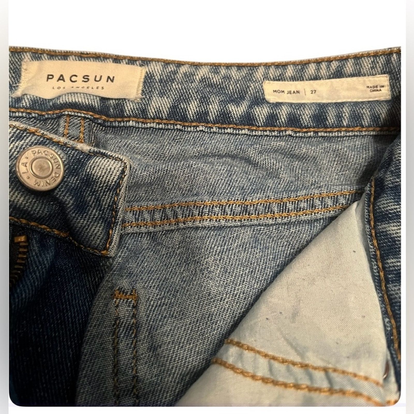 Pacsun Pacsun mom Jean, medium blue, size 27. Size 27" / US 4 / IT 40 - 4 Thumbnail