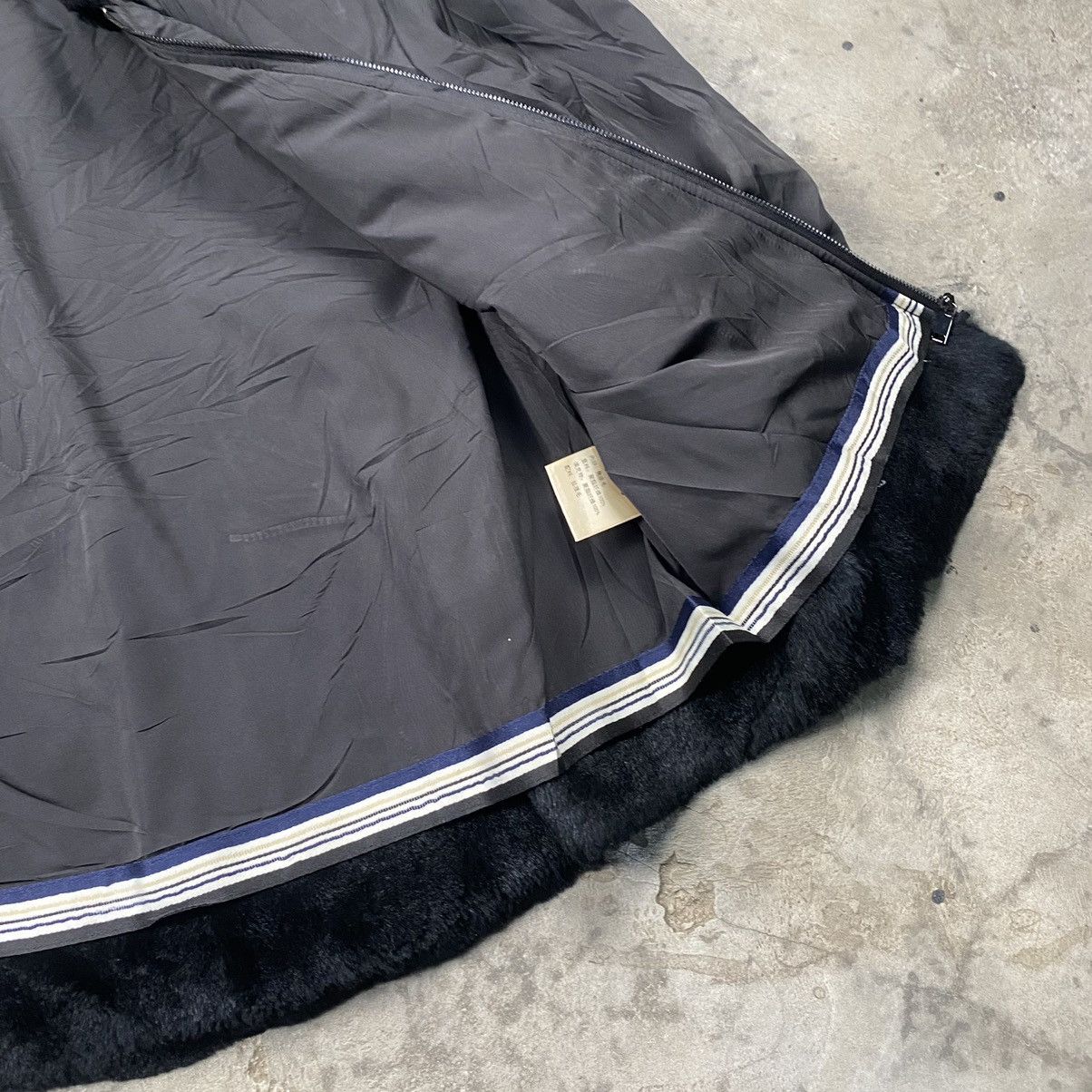 If Six Was Nine × Japanese Brand × Le Grande Bleu (L.G.B.) Faux Fur Bondage Zipless Crop Bomber Jacket Size M / US 6-8 / IT 42-44 - 6 Thumbnail