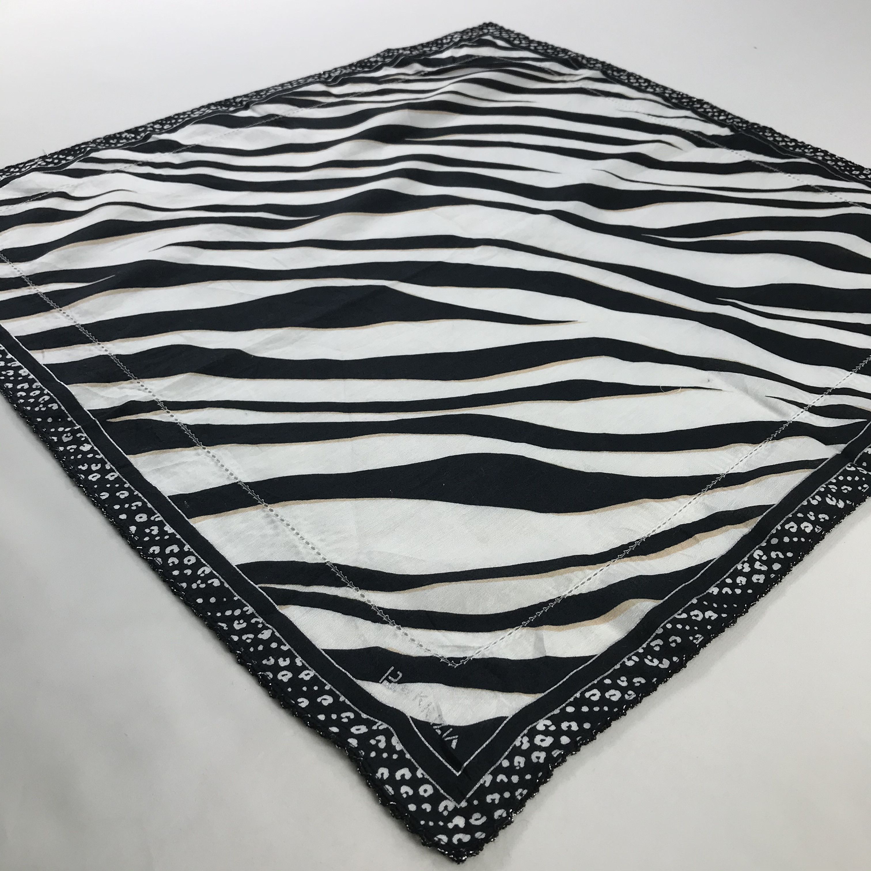 Krizia Uomo × Vintage Krizia Uomo Bandana / Handkerchief / Neckerchief - S1126 Size ONE SIZE - 2 Thumbnail
