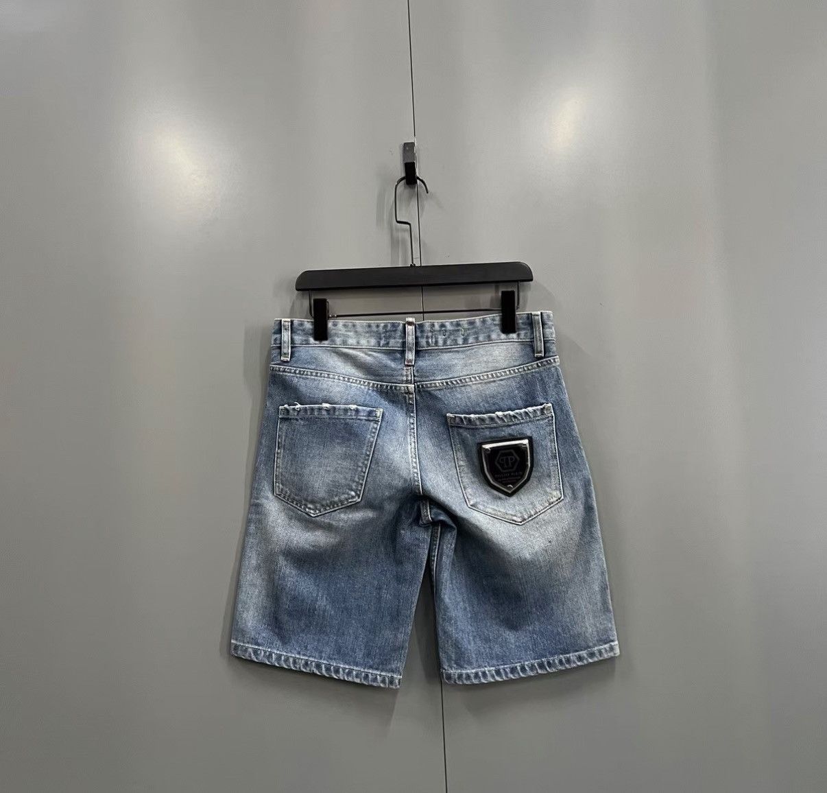 Philipp Plein Philipp Plein Blue Back Logo Denim Shorts J41 Size US 30 / EU 46 - 2 Thumbnail