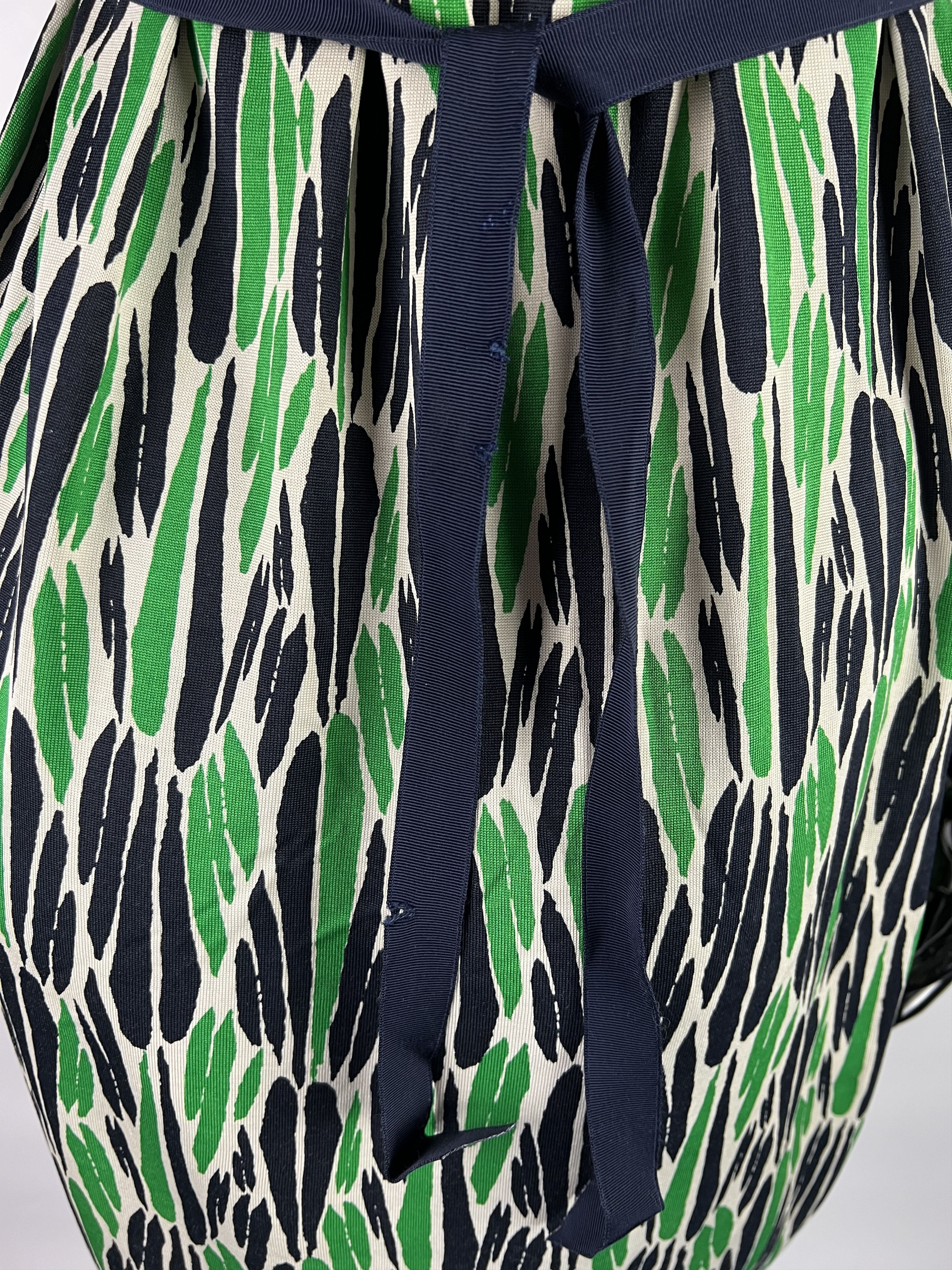 Diane von Furstenberg × Vintage Diane Von Furstenberg 100% Silk Sleeveless Belted Wrap Dress Size L / US 10 / IT 46 - 6 Thumbnail