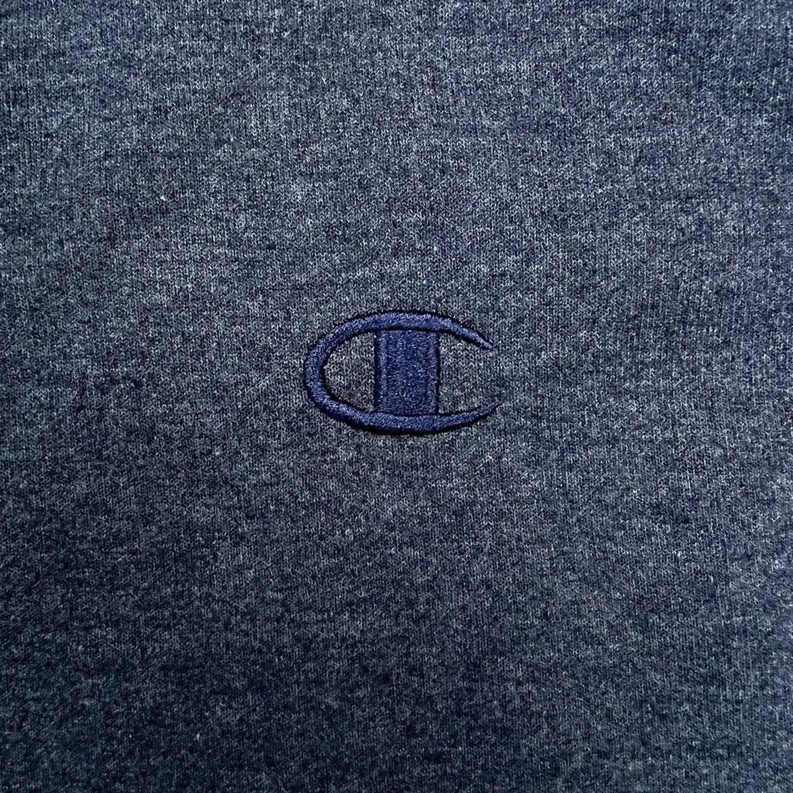 Champion × Vintage Champion Sweatshirt Small Authentic Athletic C Logo Pullover Size US S / EU 44-46 / 1 - 2 Thumbnail