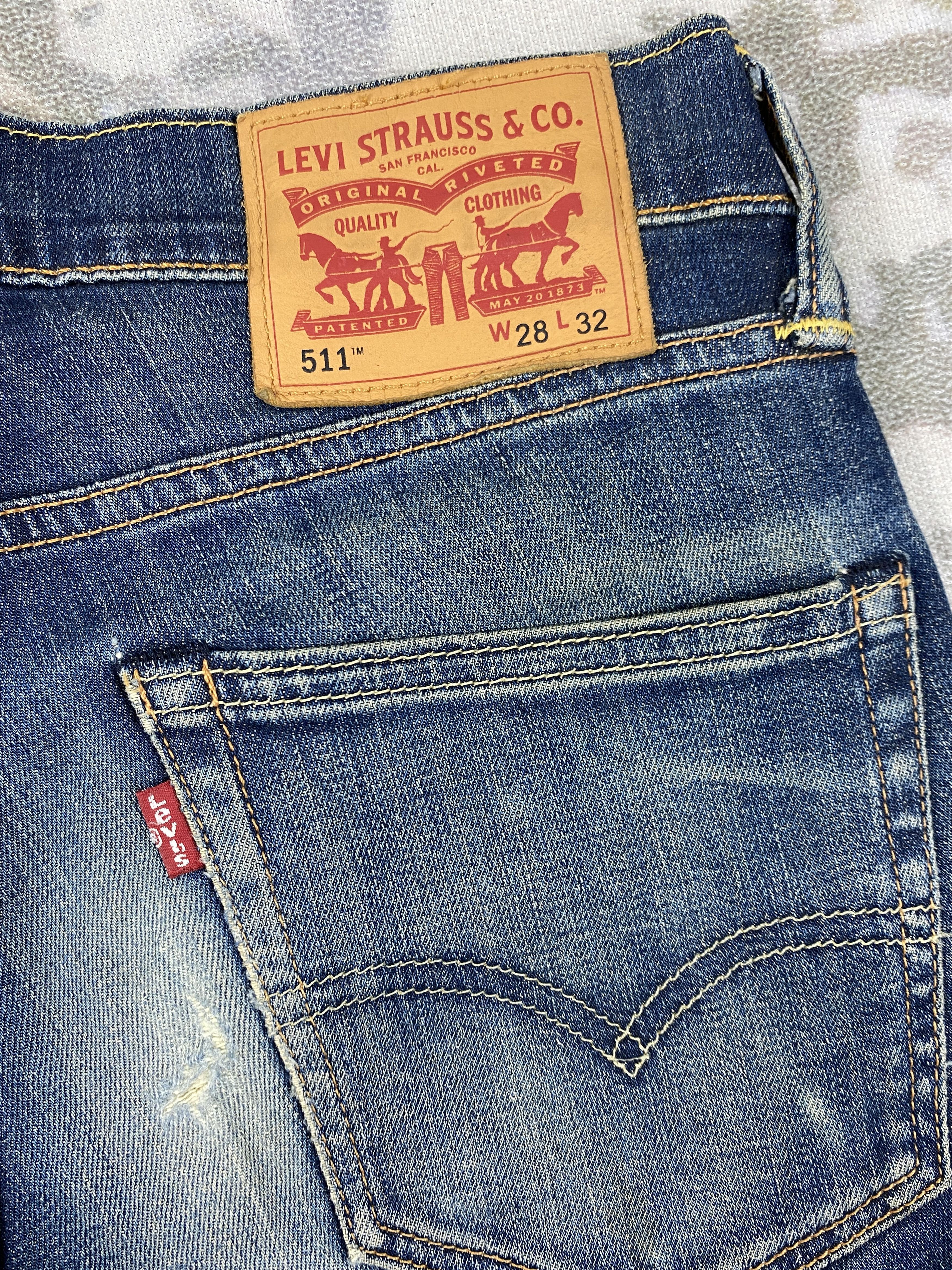 Levi's Blue Distressed Levi's 511 Jeans 28x31.5 Denim -SJ060 Size US 28 / EU 44 - 14 Thumbnail