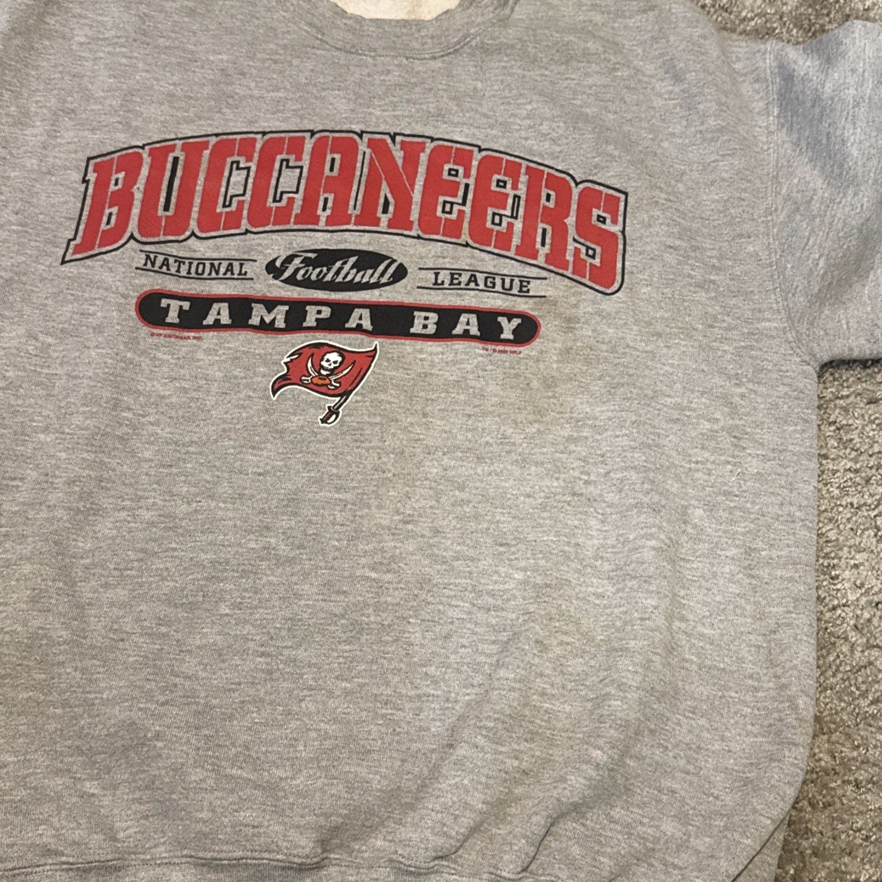 NFL VINTAGE Tampa Bay Buccaneers Grey Crewneck Sweatshirt L NFL Football Y2K Mens Size US L / EU 52-54 / 3 - 5 Thumbnail
