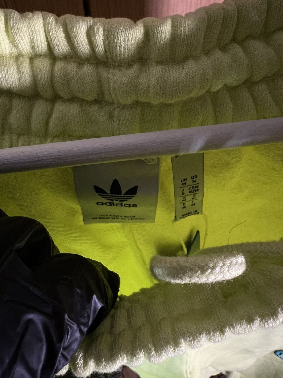 Adidas Adidas Originals Pants (Size M) Size US 32 / EU 48 - 6 Thumbnail