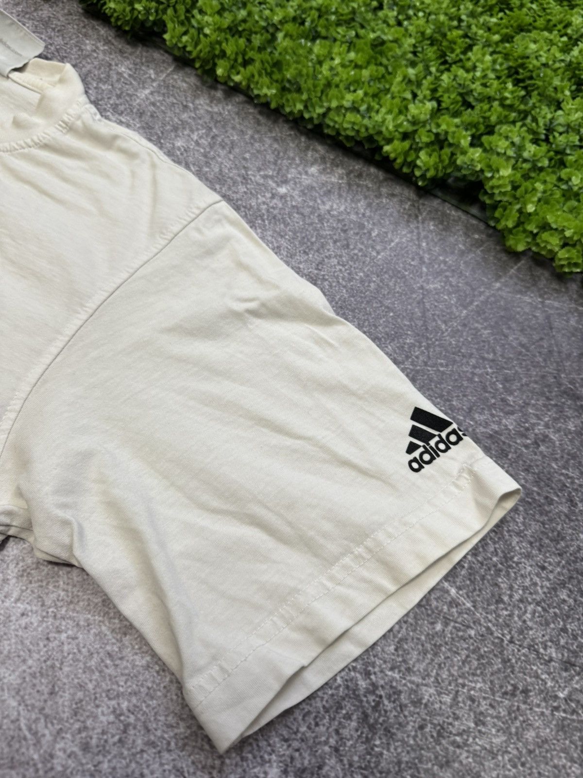 Adidas ​2003 Adidas Real Madrid Raul Spanish Soccer T-shirt La Liga Size US M / EU 48-50 / 2 - 10 Thumbnail