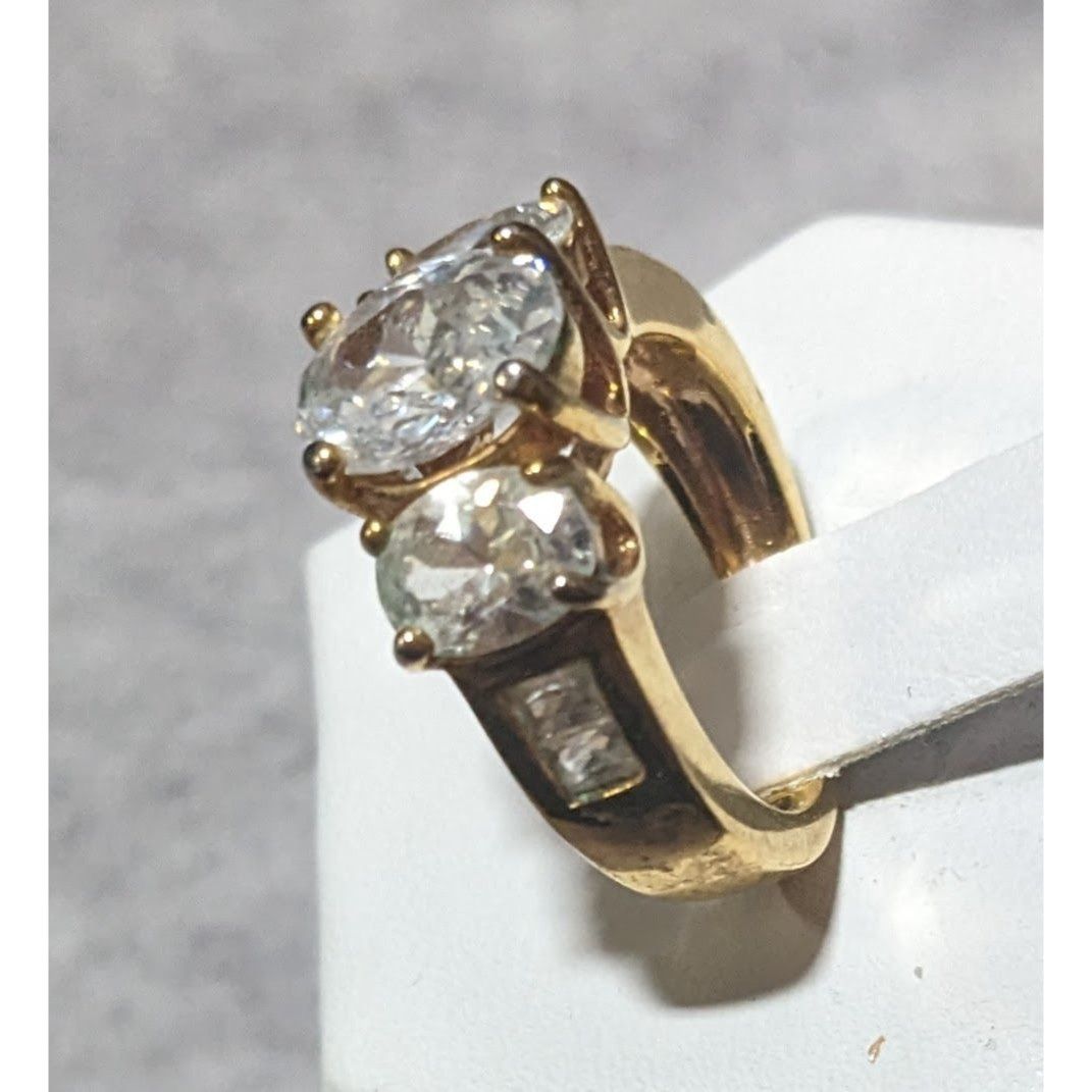 Other Glamorous Bright Gold Tone Large Three Stone Cubic Zirconia Size ONE SIZE - 3 Thumbnail