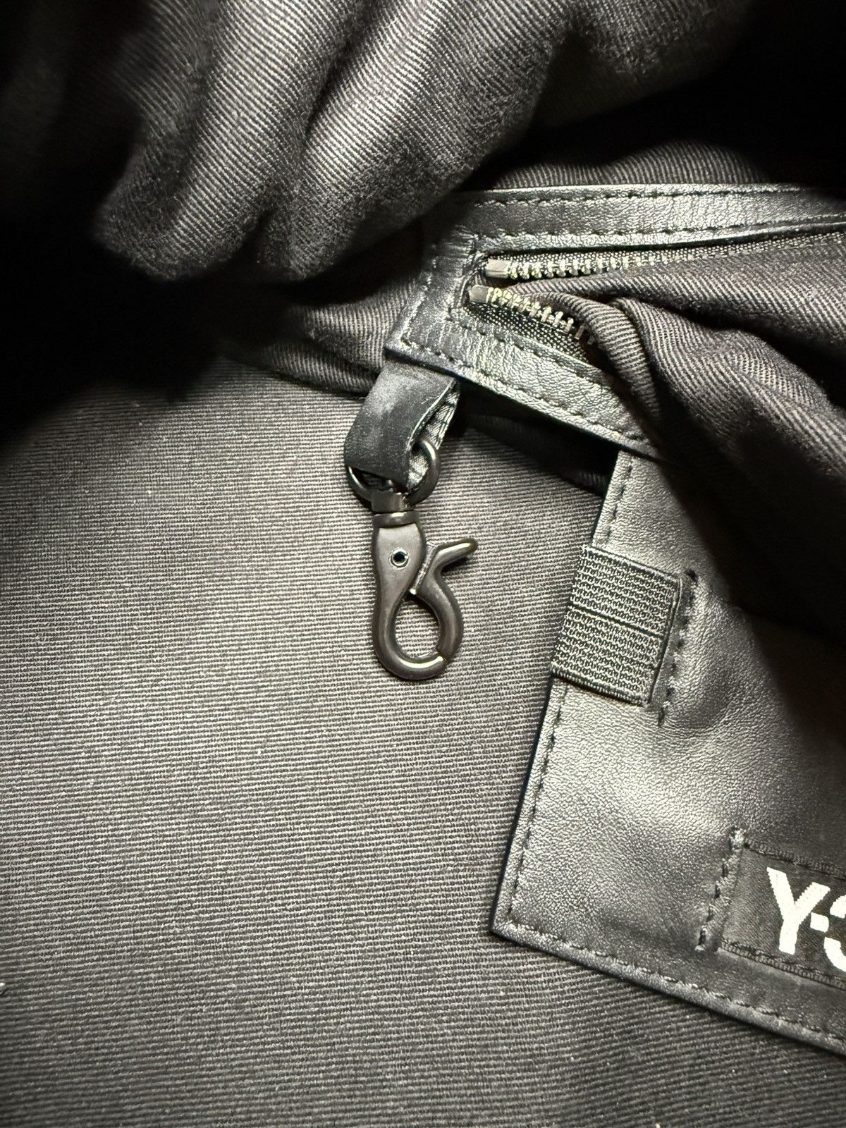 Y-3 Y-3 x Adidas By yohji Yamamoto 2 way Multi pocket Duffle Bag Size ONE SIZE - 12 Thumbnail