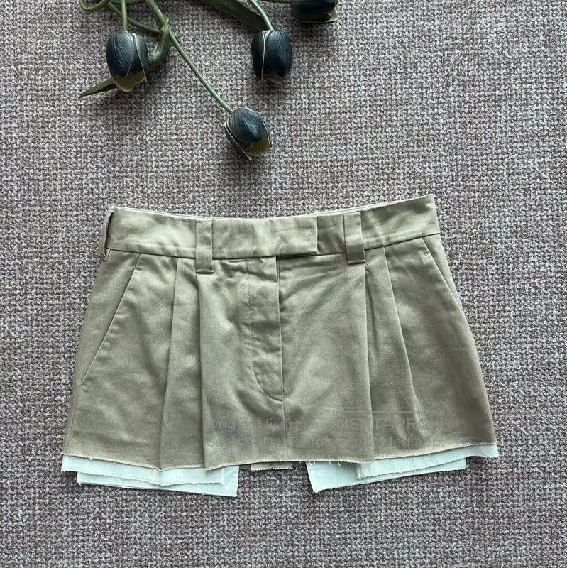 Miu Miu Miu Miu Khaki Cotton Women's Shorts . Size 23" - 1 Thumbnail