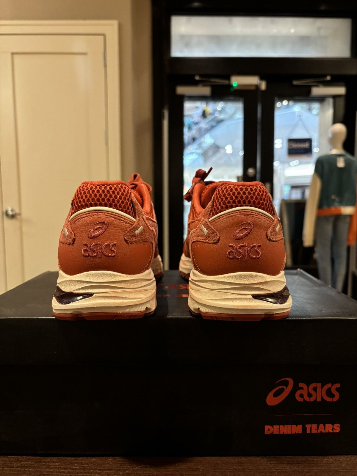 Asics × DENIM TEARS ASICS GEL-MC Plus Georgia Red Clay Size US 10 / EU 43 - 3 Thumbnail