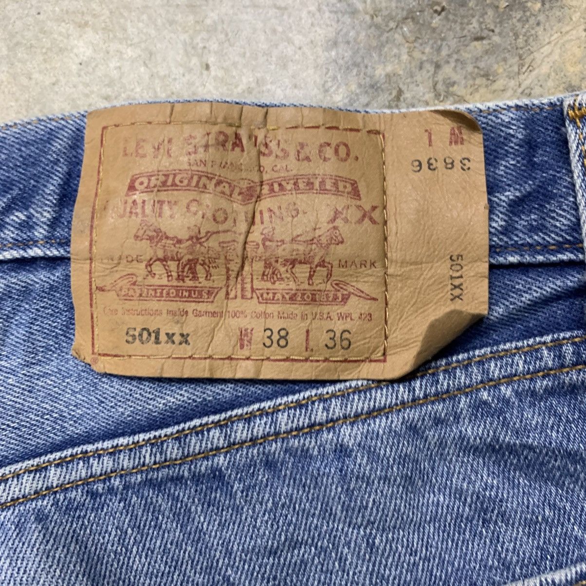 Levi's × Levi's Vintage Clothing × Vintage Vtg Levis 501xx Distressed Jean button 324 Size US 36 / EU 52 - 16 Thumbnail