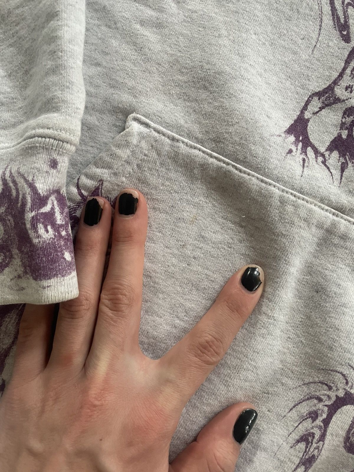 Supreme Hell Dogs hoodie in grey and purple Size US M / EU 48-50 / 2 - 5 Thumbnail