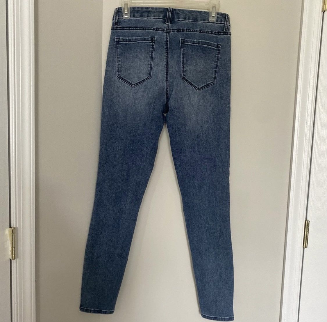 Other ELLEN TRACY DENIM THE NEWPORT HIGH RISE SKINNY JEANS STRETCH Size 30" / US 8 / IT 44 - 5 Thumbnail
