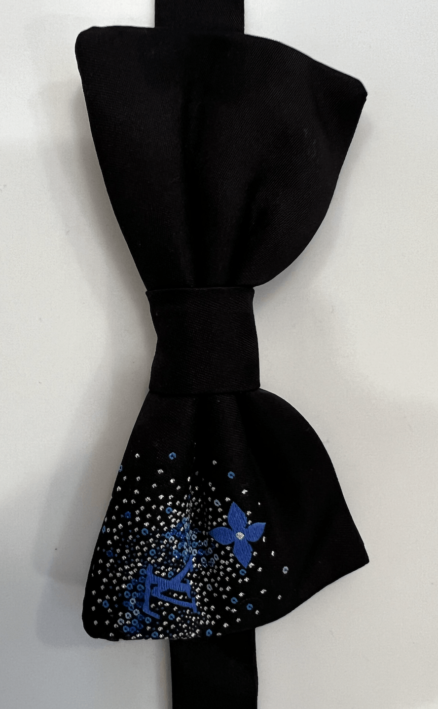 Louis Vuitton Louis Vuitton Bowtie Size ONE SIZE - 2 Thumbnail