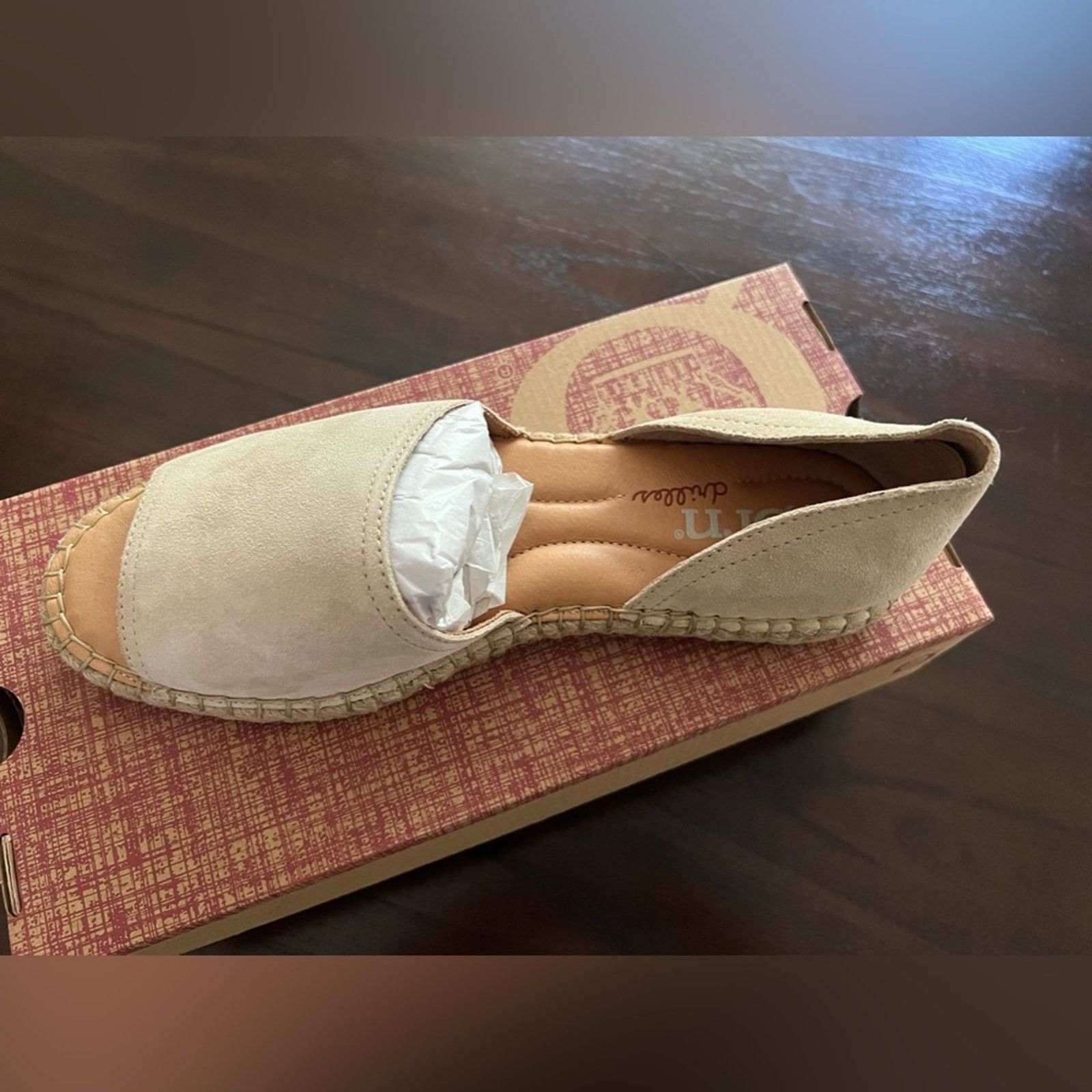 Born 🎉LAST PIECE🎉 BORN Suede Seak Comfort Sandals Size US 9.5 / IT 39.5 - 4 Thumbnail