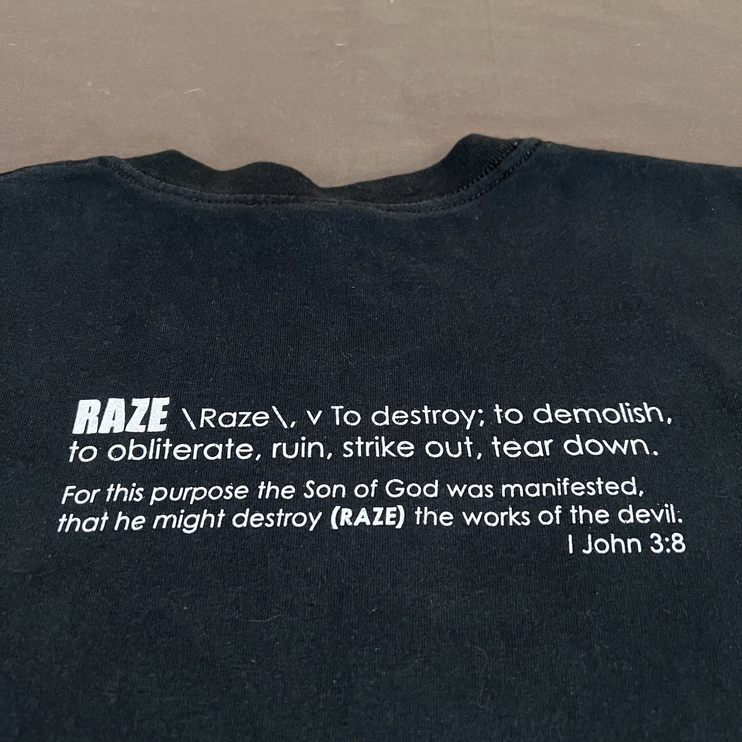 Vintage Vintage Y2K Born 2 Raze Hell Jesus God Holy Bible Tee Shirt Size US L / EU 52-54 / 3 - 5 Thumbnail