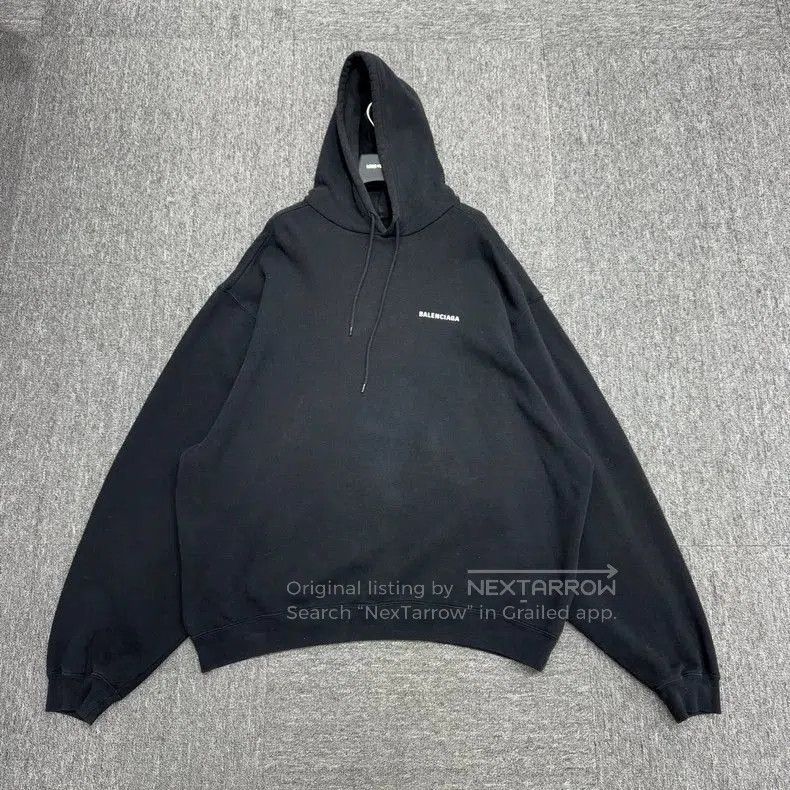 Balenciaga Balenciaga Logo Print Hoodie Sweatshirt. Size US S / EU 44-46 / 1 - 1 Thumbnail