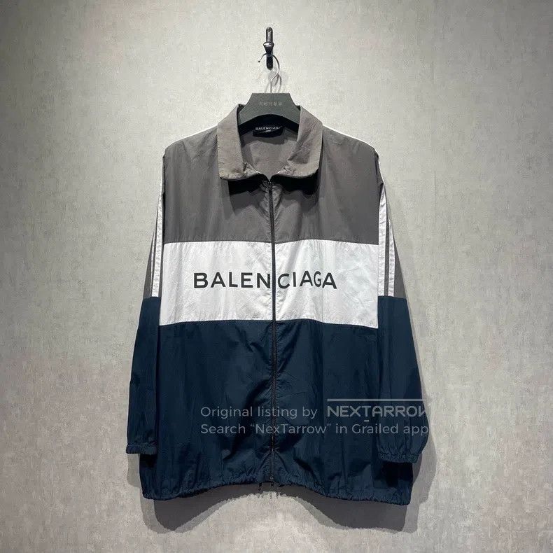 Balenciaga size 39 Large logo color-block windbreaker jack