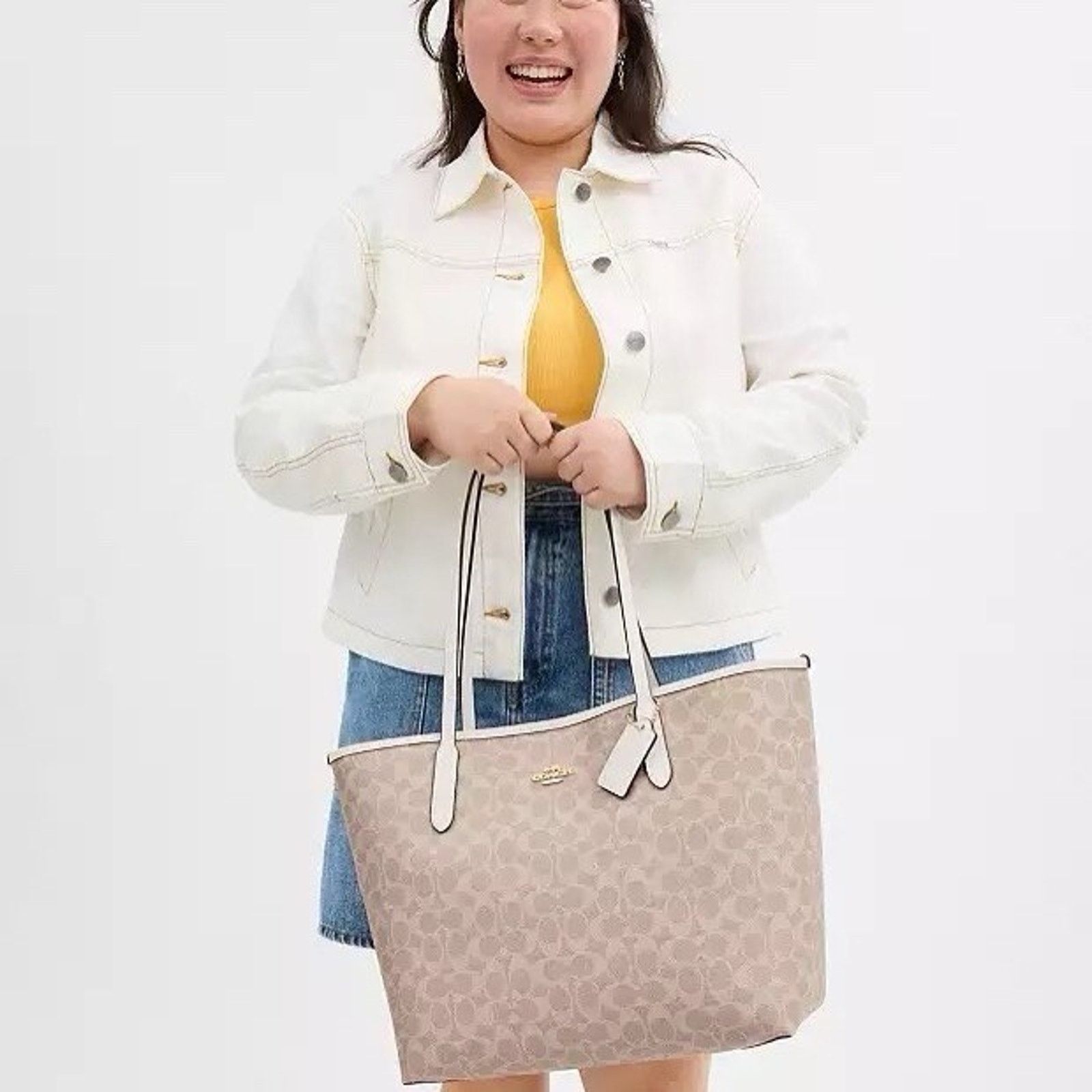 Coach NWT COACH City Tote Signature Canvas CV976 Gold/Sand/Chalk Size ONE SIZE - 5 Thumbnail