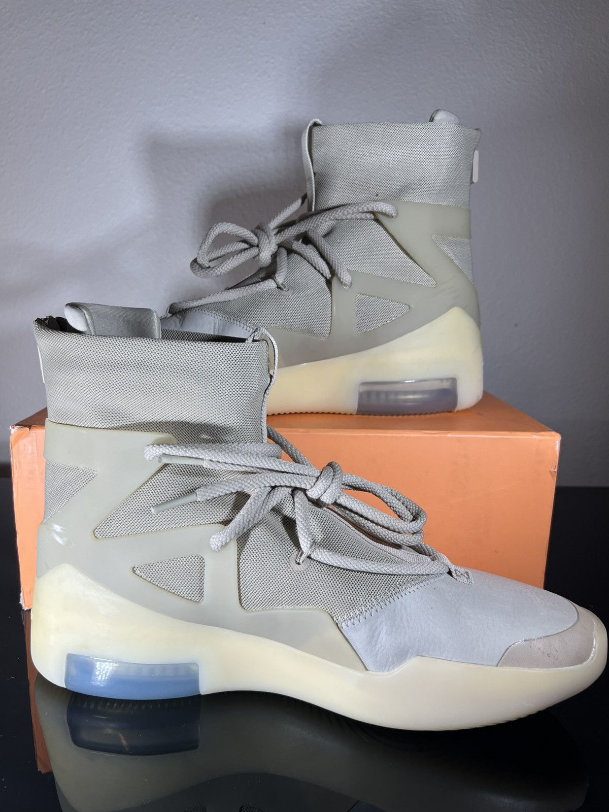 Fear of God × Nike Nike Air Fear of God 1 “Oatmeal” size 9.5 Size US 9.5 / EU 42-43 - 2 Thumbnail