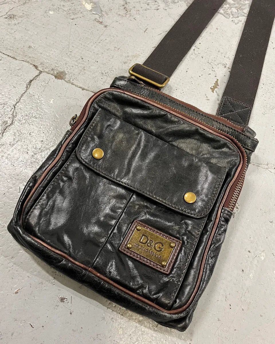 Dolce & Gabbana 2000s Dolce & Gabbana Cargo Black Leather Shoulder Bag Size ONE SIZE - 4 Thumbnail
