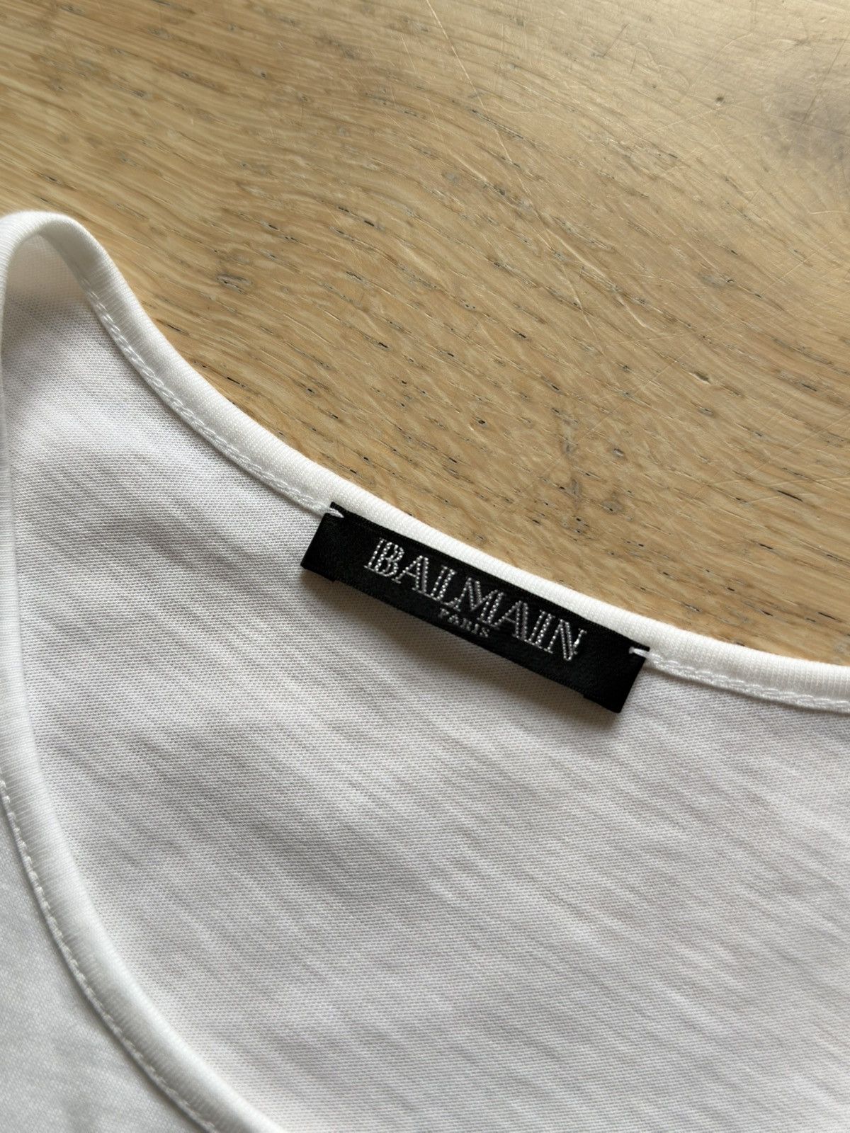 Balmain Balmain White Gold Logo Lion Shoulder Button Sleeveless tee Size S / US 4 / IT 40 - 10 Thumbnail