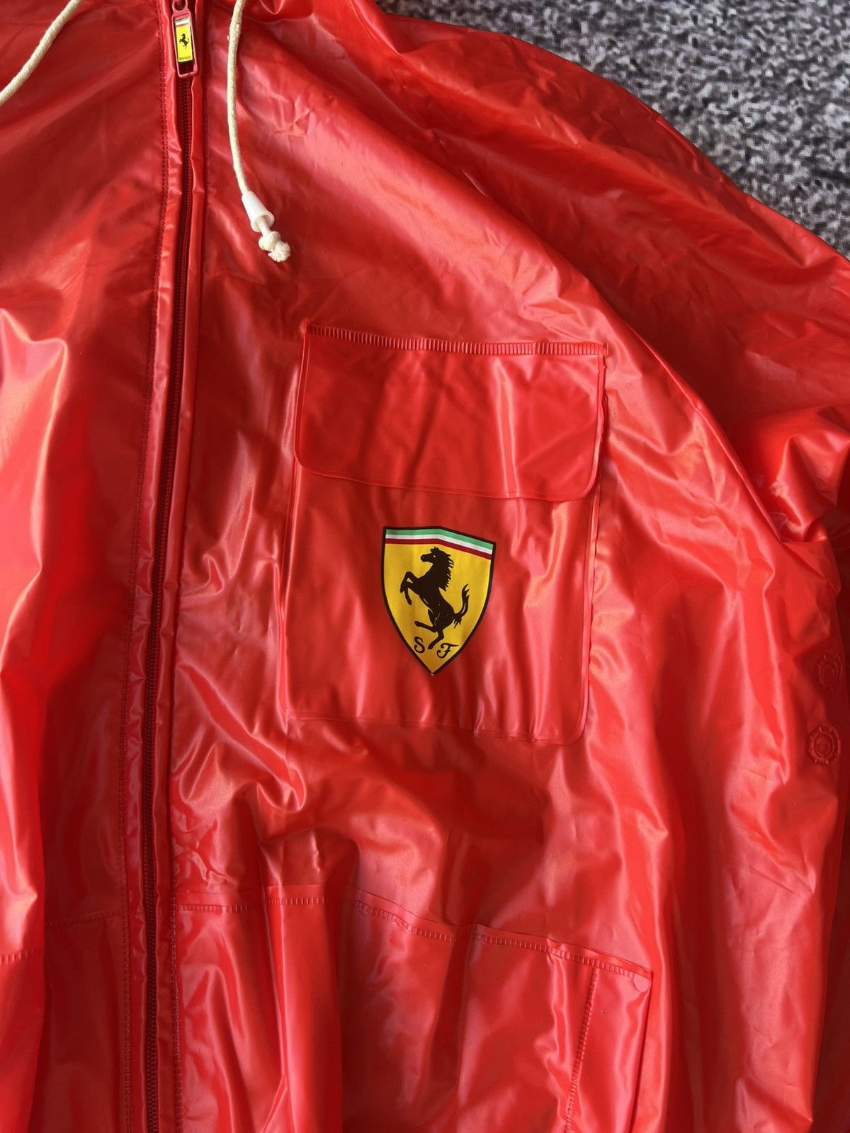 Ferrari × Streetwear × Vintage Raincoat Ferrari Size US L / EU 52-54 / 3 - 7 Thumbnail