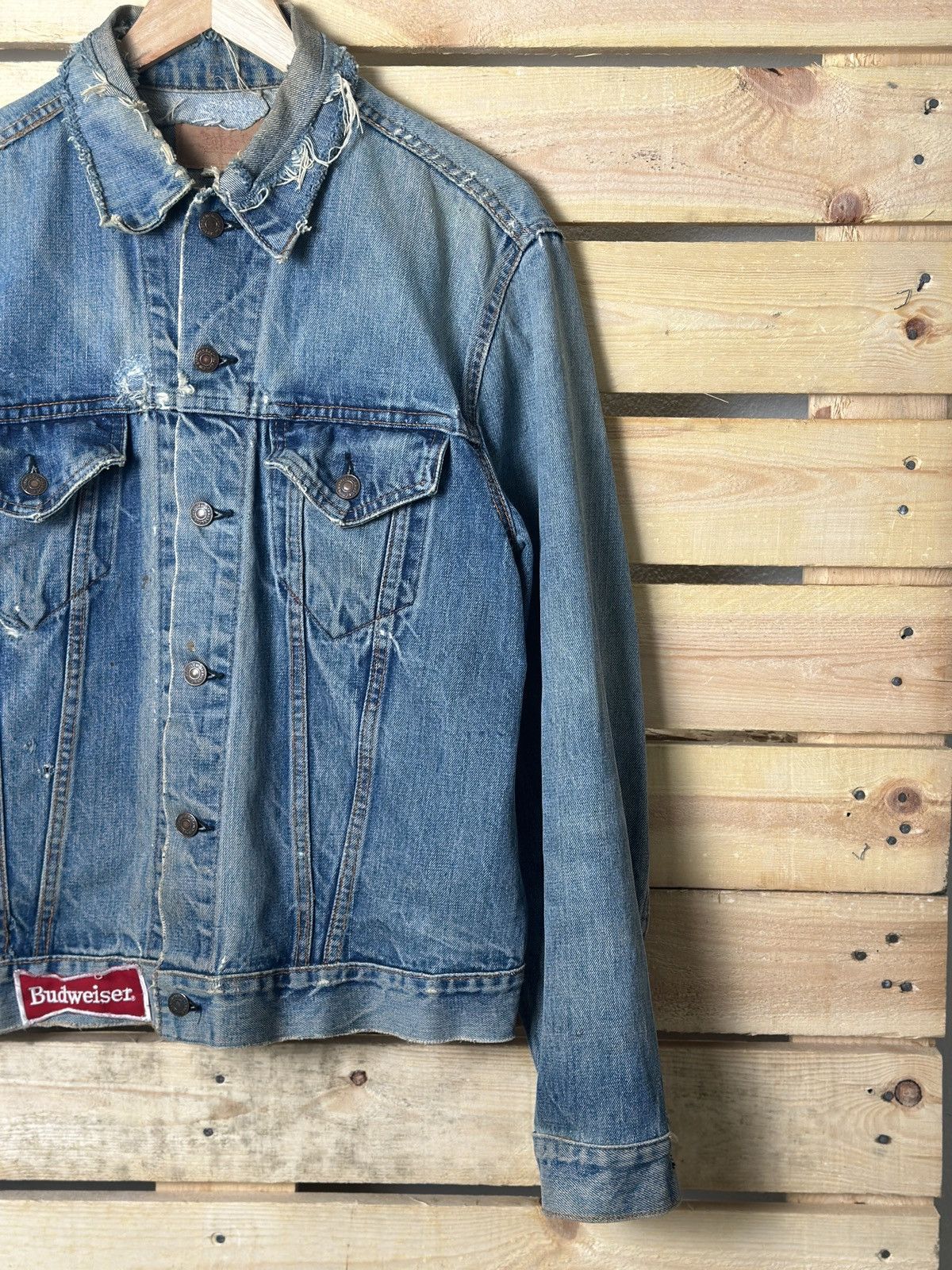Levi's × Vintage Vintage Distressed Levi’s Denim Jacket Size US M / EU 48-50 / 2 - 4 Thumbnail