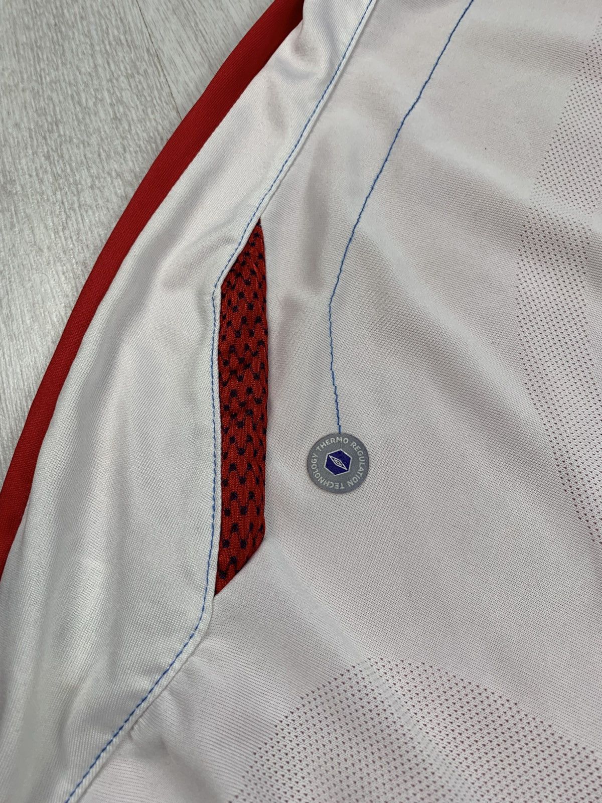 Umbro Rangers 2006/2007 Umbro Away Football Shirt Size M MCKIM 7 Size US M / EU 48-50 / 2 - 6 Thumbnail